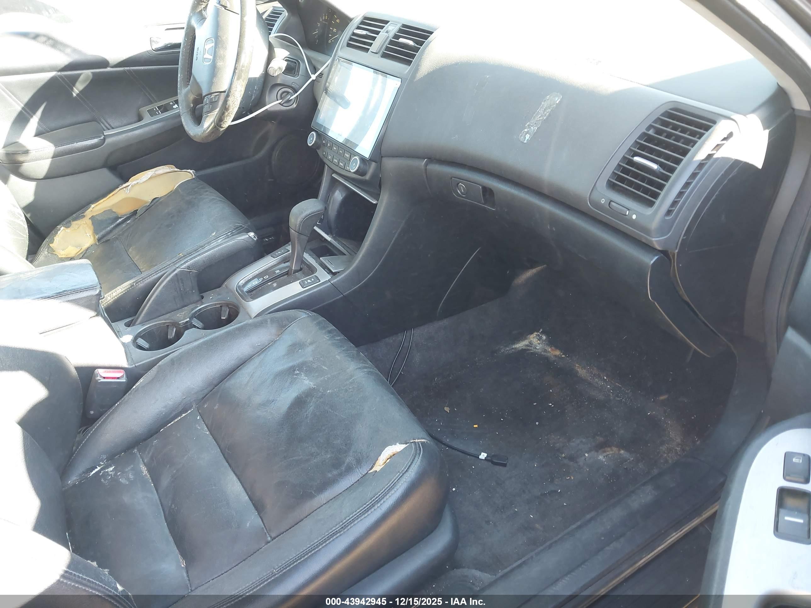 HONDA ACCORD image 5