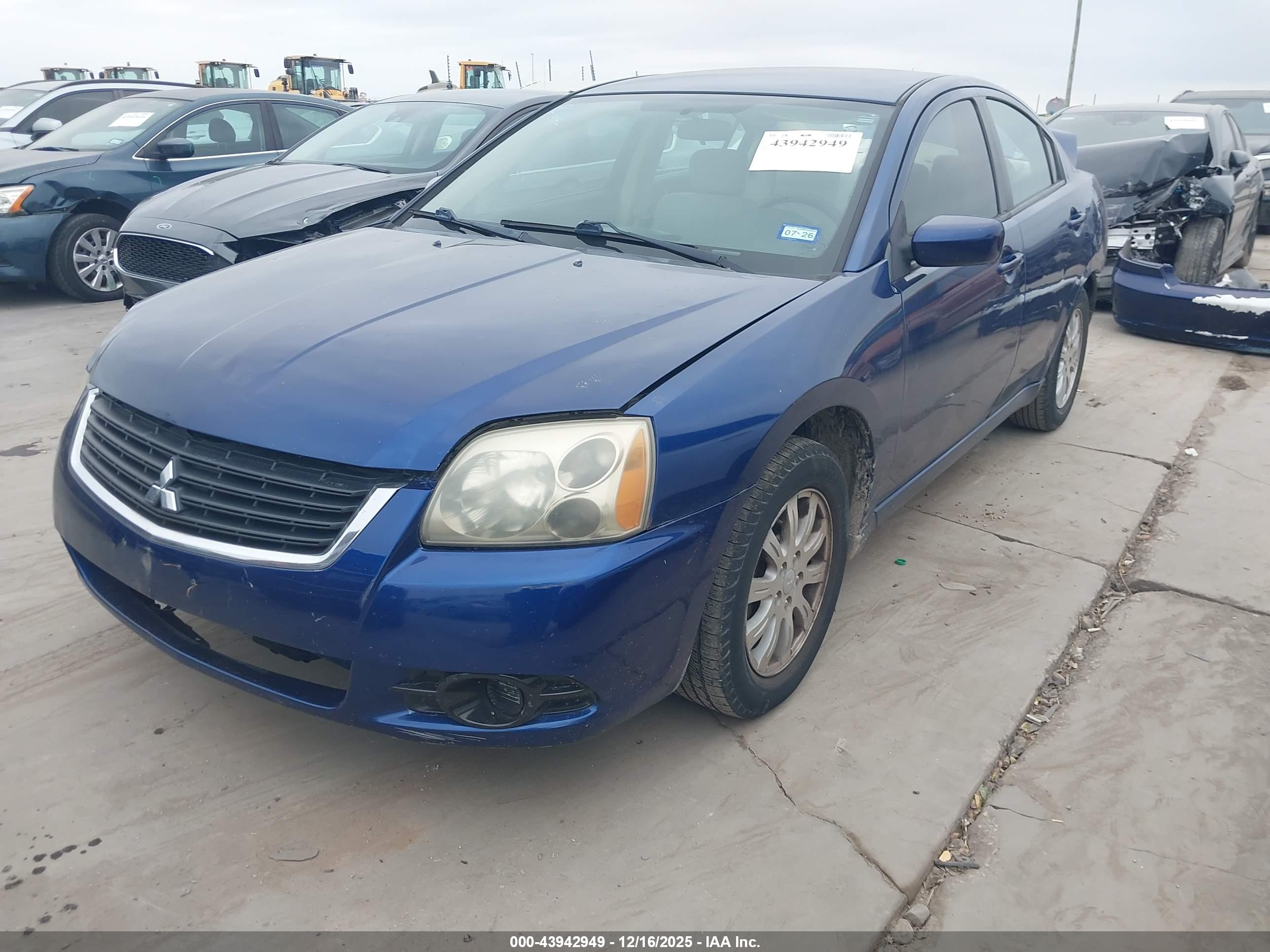 MITSUBISHI GALANT image 2