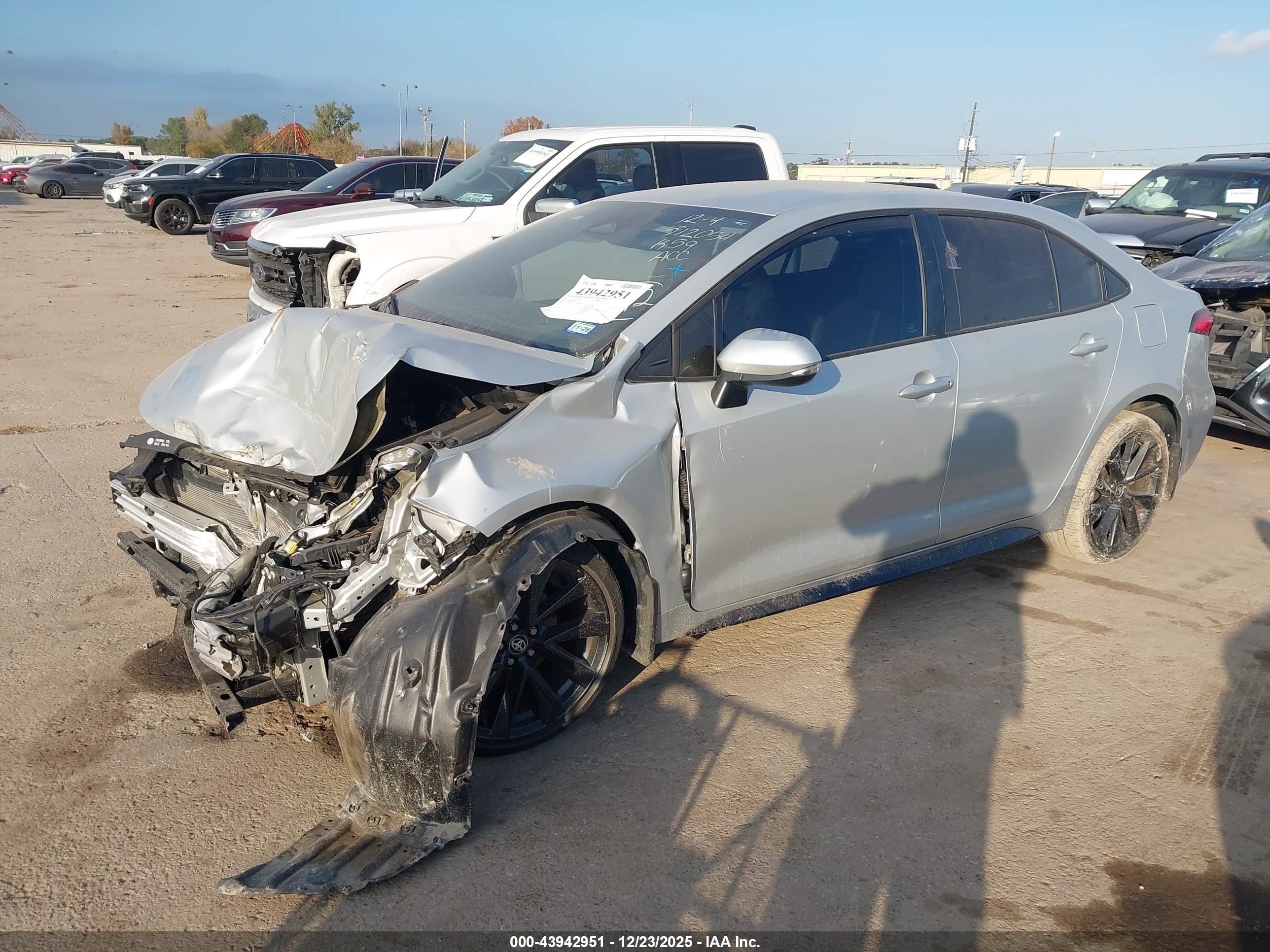TOYOTA COROLLA image 2