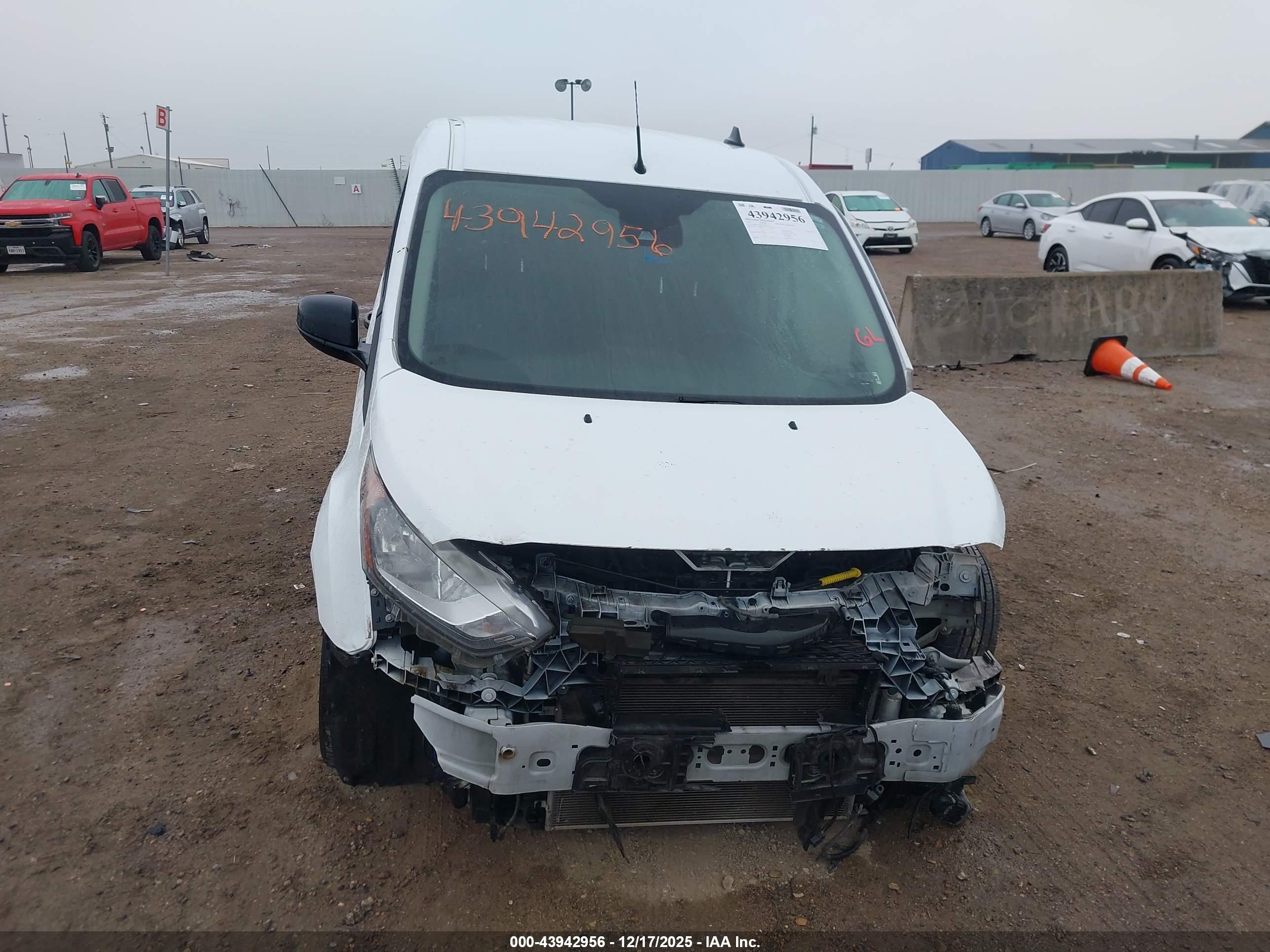 FORD TRANSIT image 10