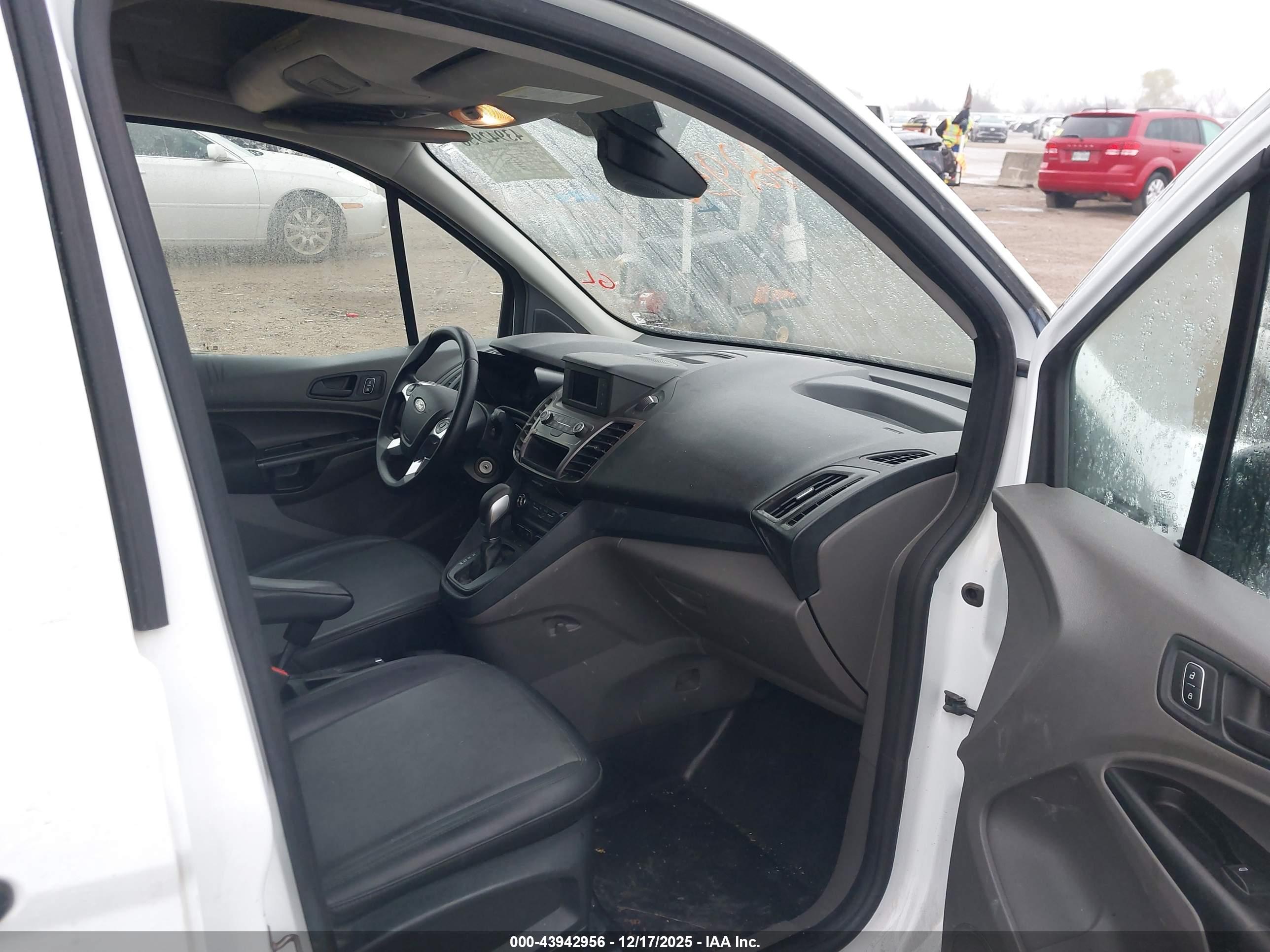 FORD TRANSIT image 5