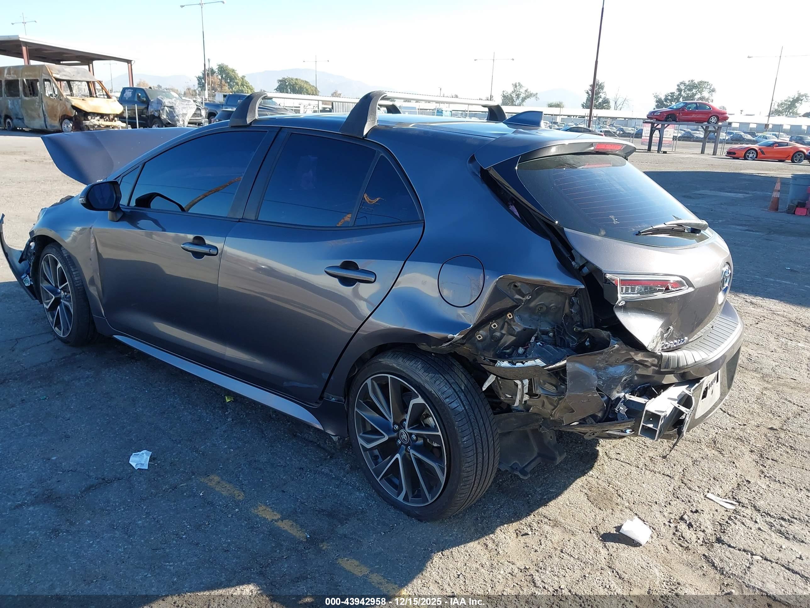 TOYOTA COROLLA image 3
