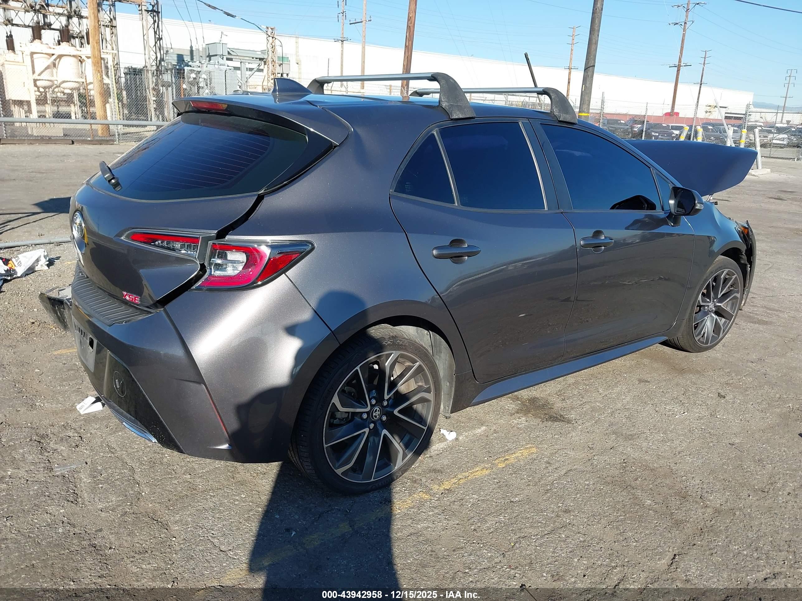 TOYOTA COROLLA image 4
