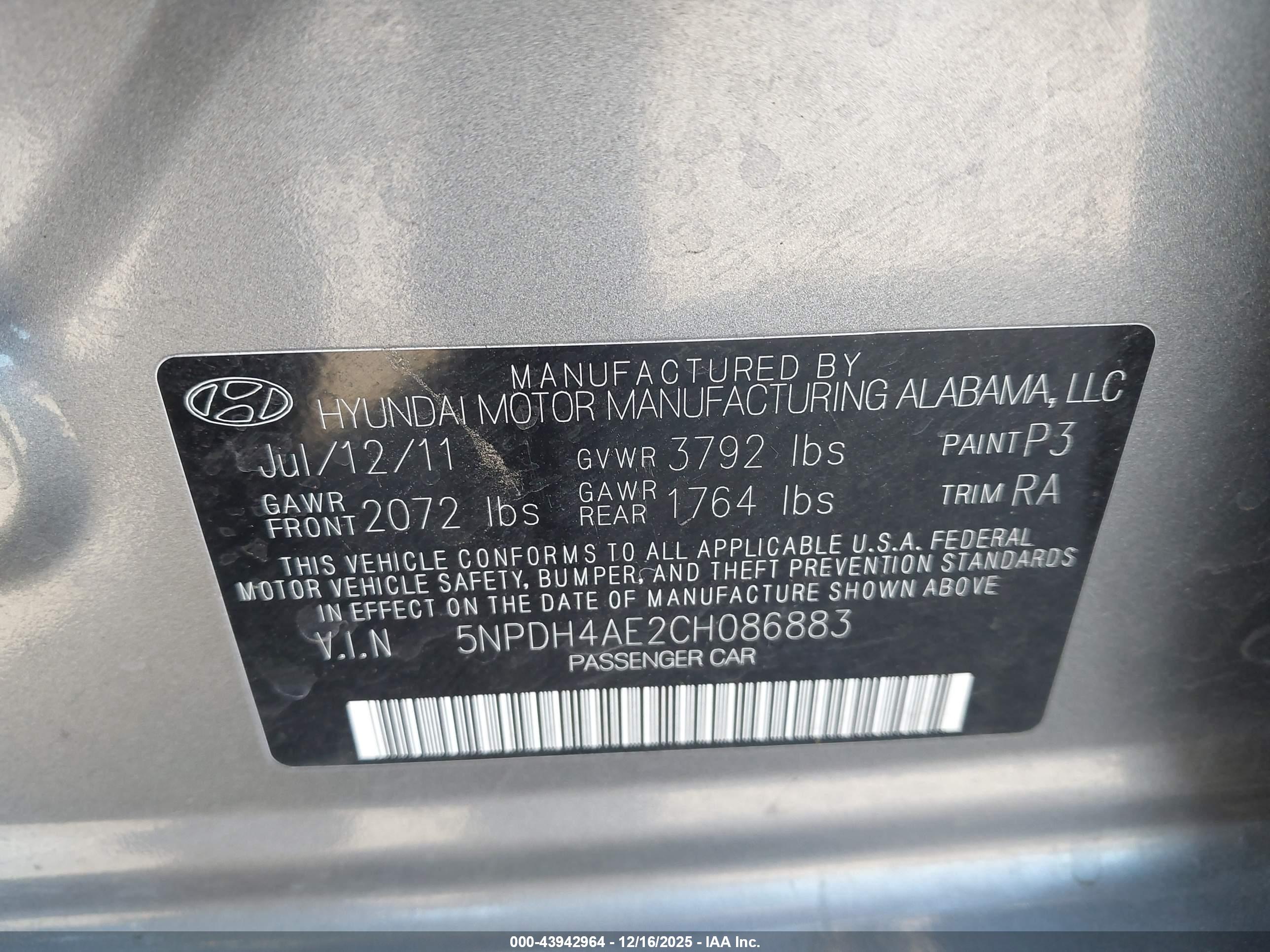 HYUNDAI ELANTRA image 9
