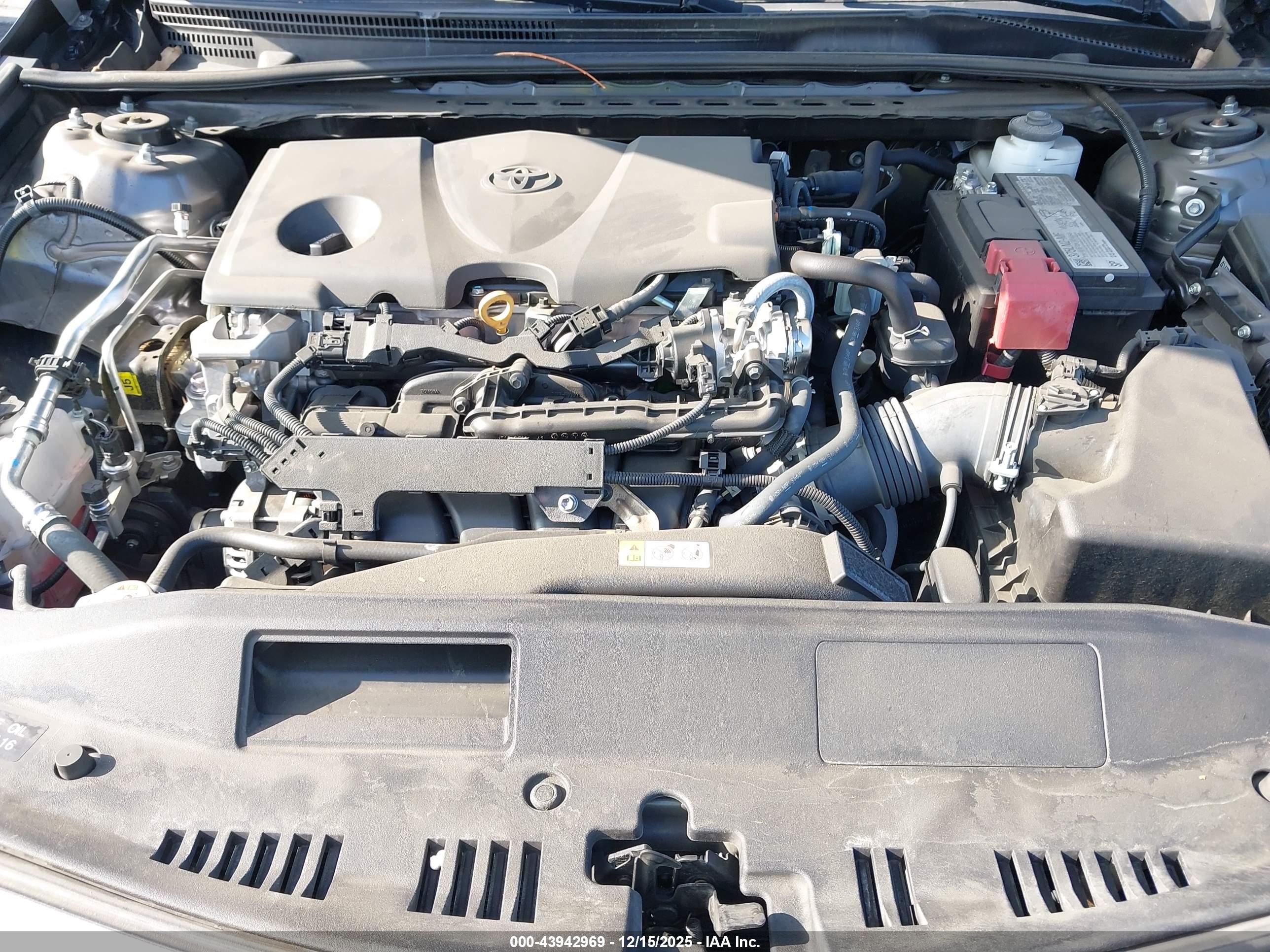 TOYOTA CAMRY image 10