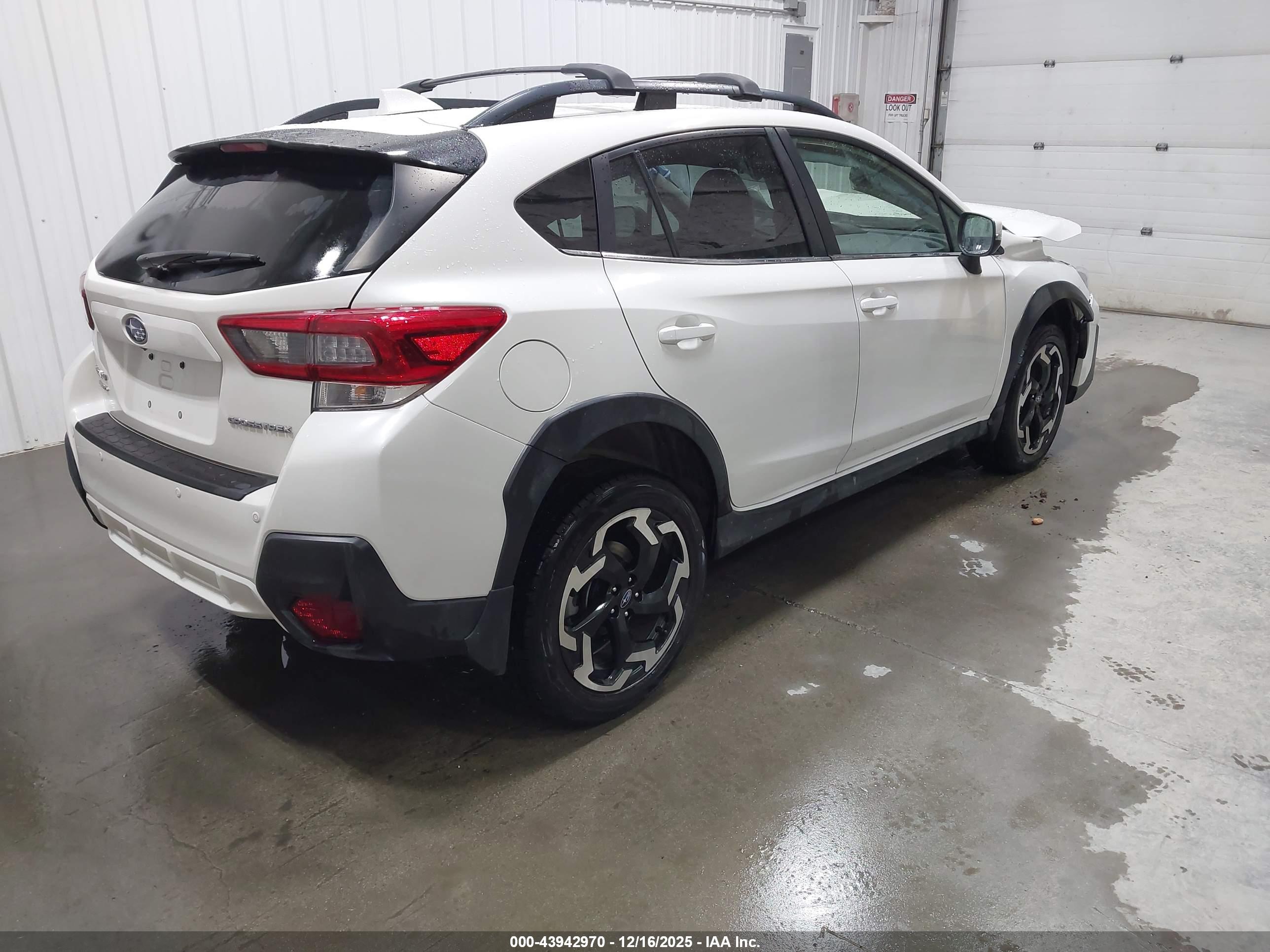 SUBARU CROSSTREK image 4