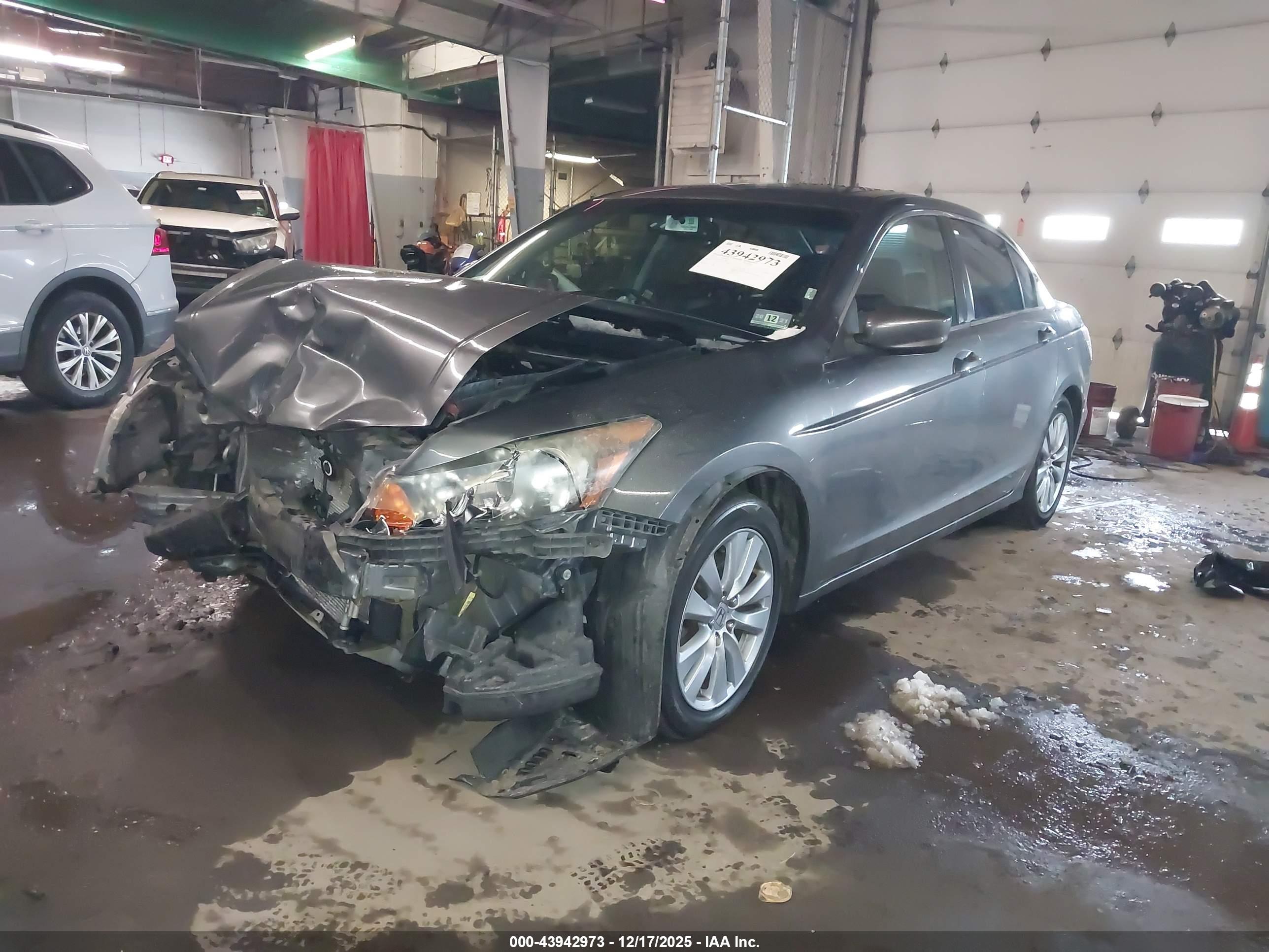 HONDA ACCORD image 2
