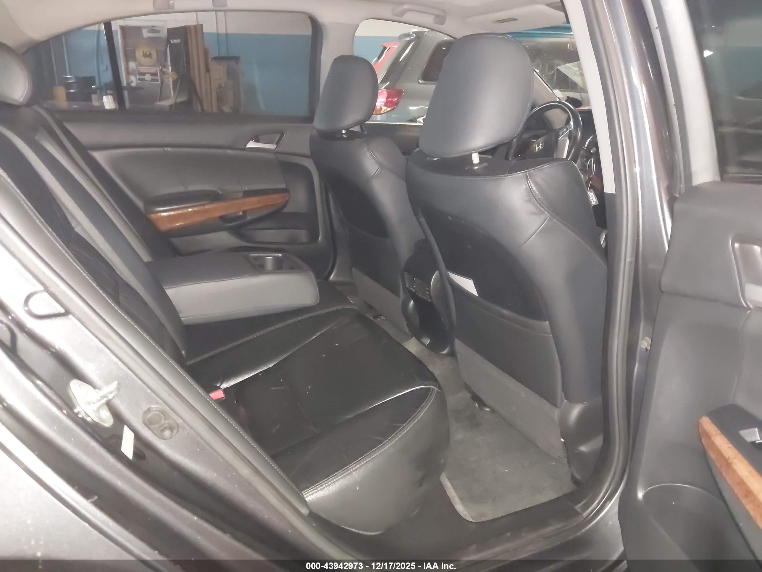 HONDA ACCORD image 8