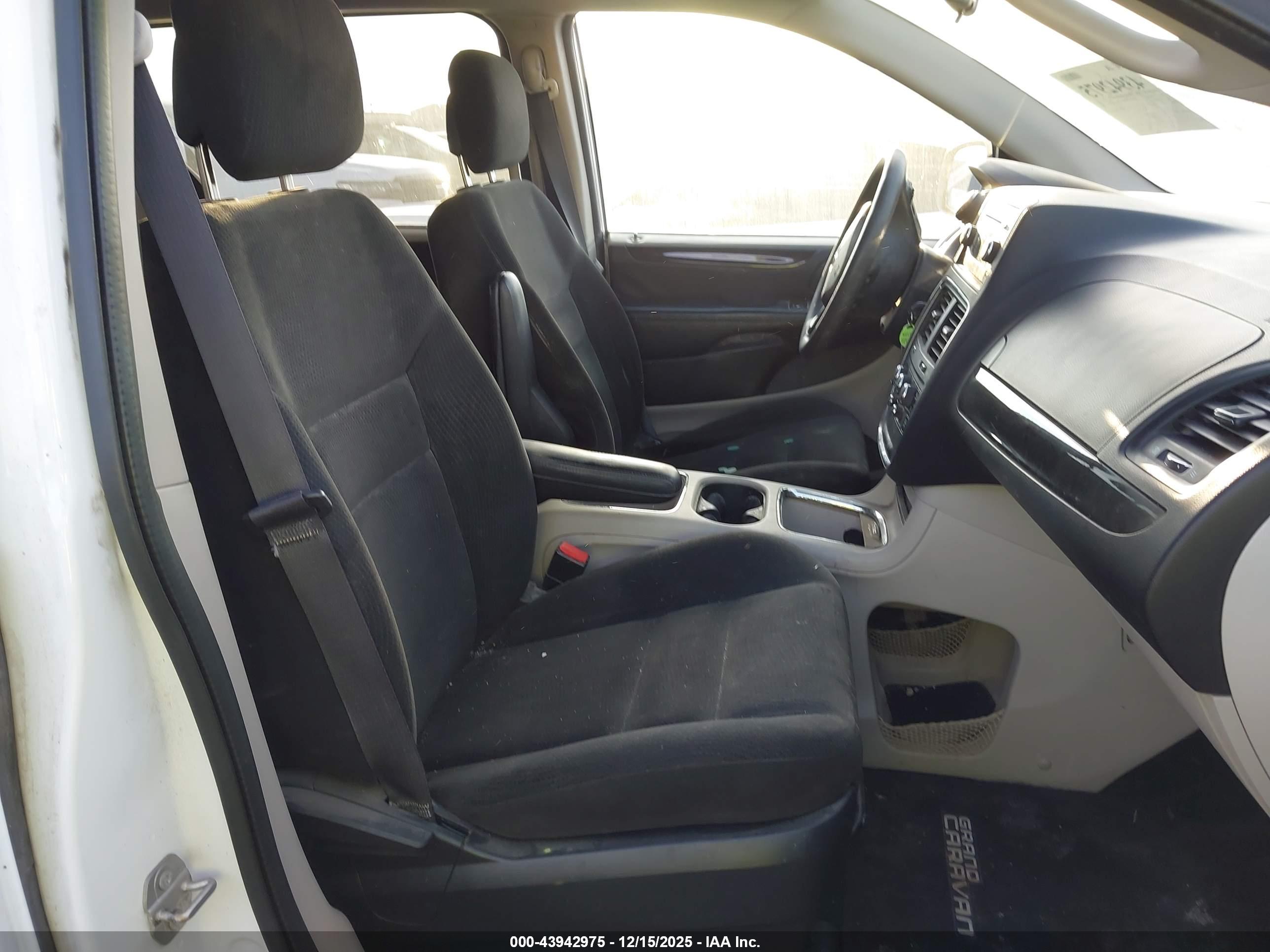 DODGE GRAND image 5