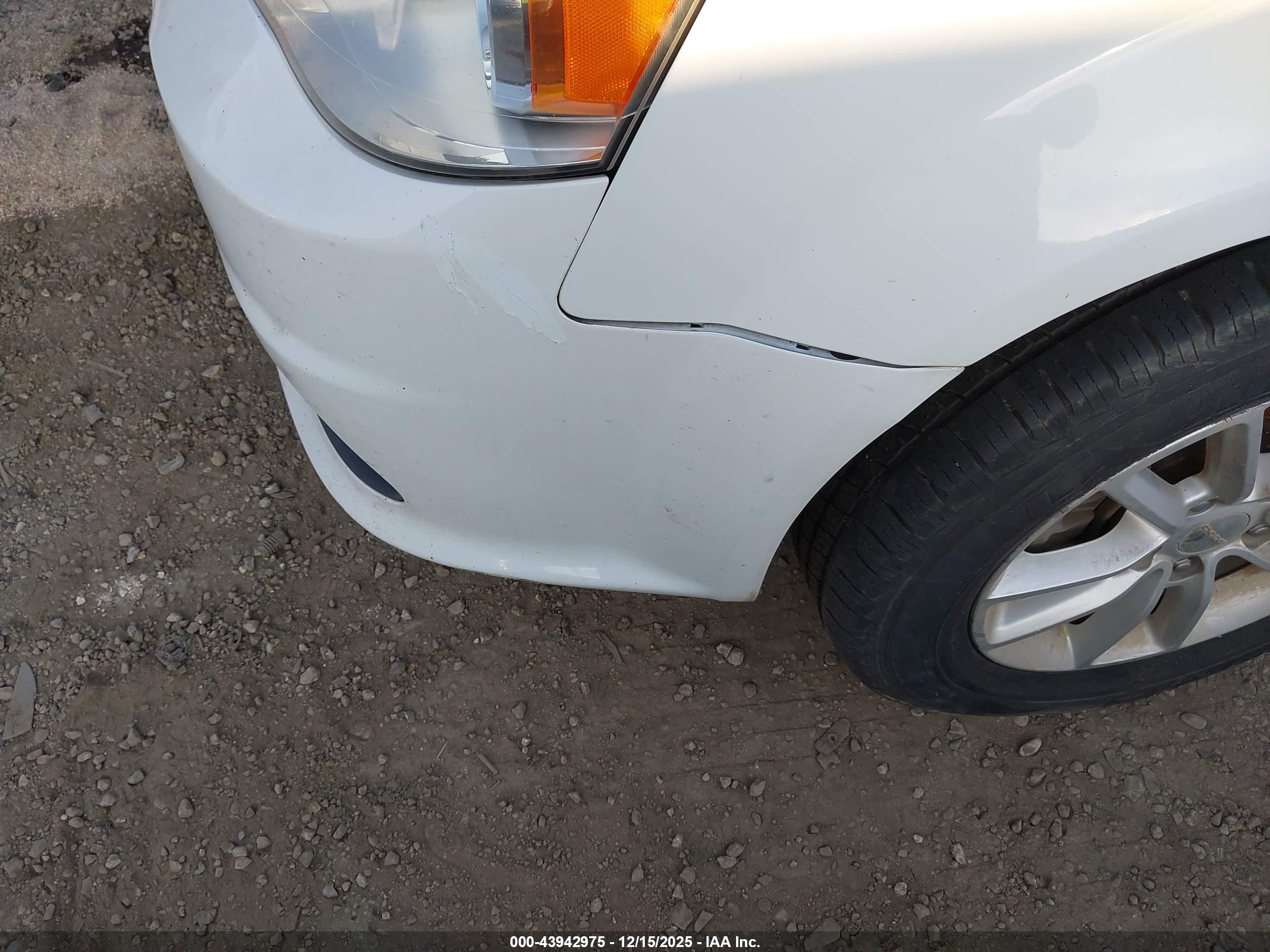 DODGE GRAND image 6