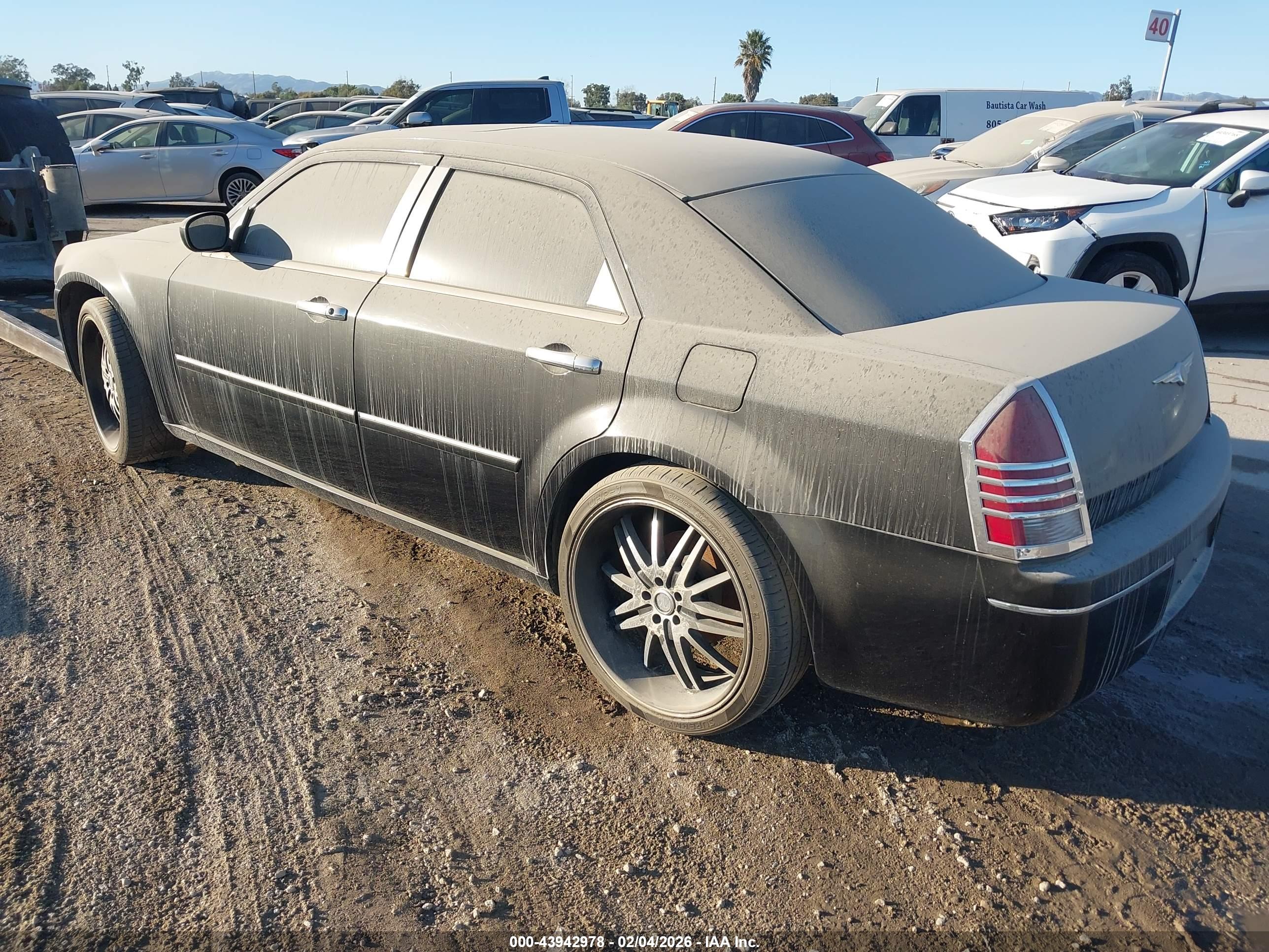 CHRYSLER 300 image 3