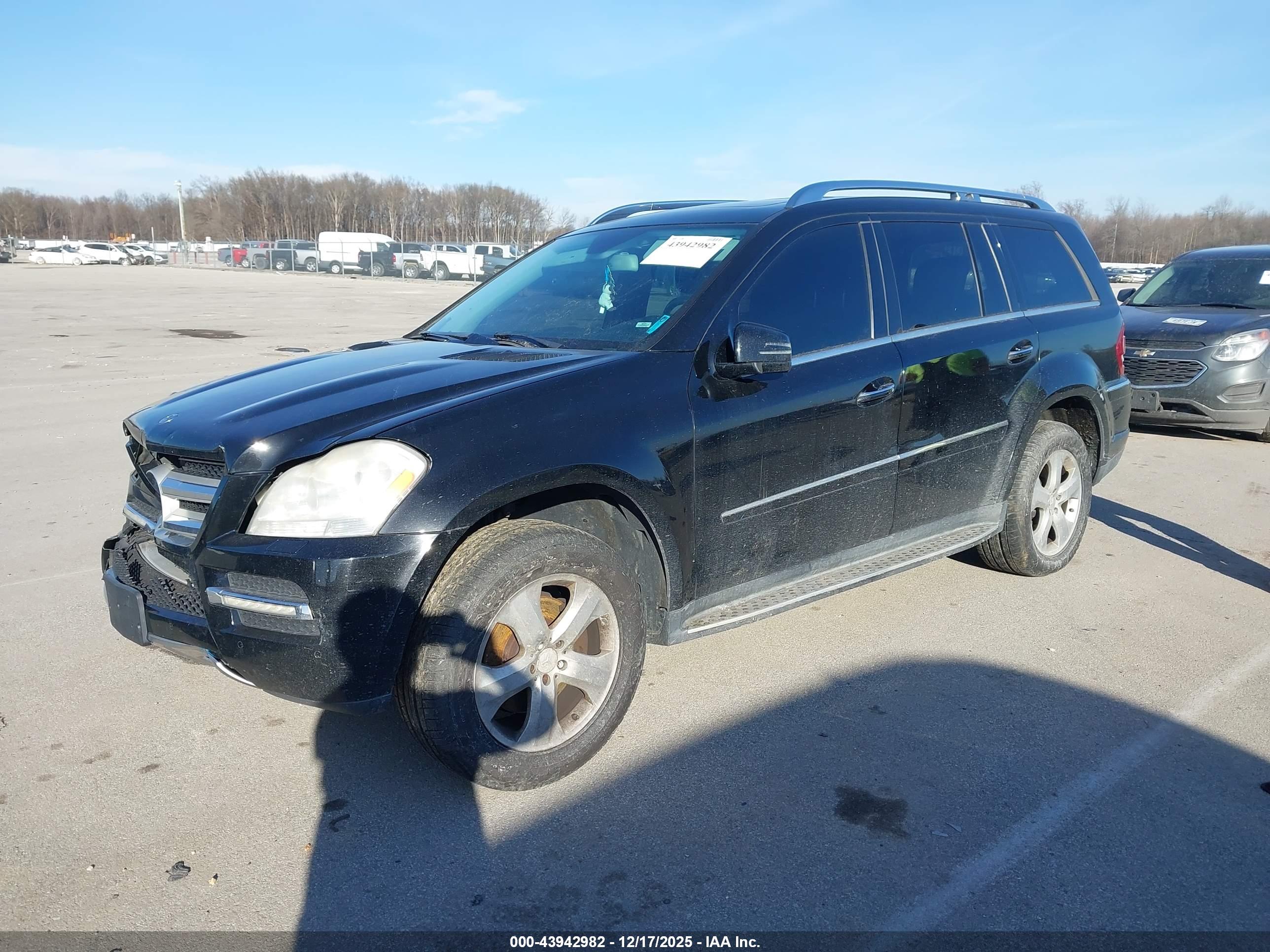 MERCEDES-BENZ GL image 2