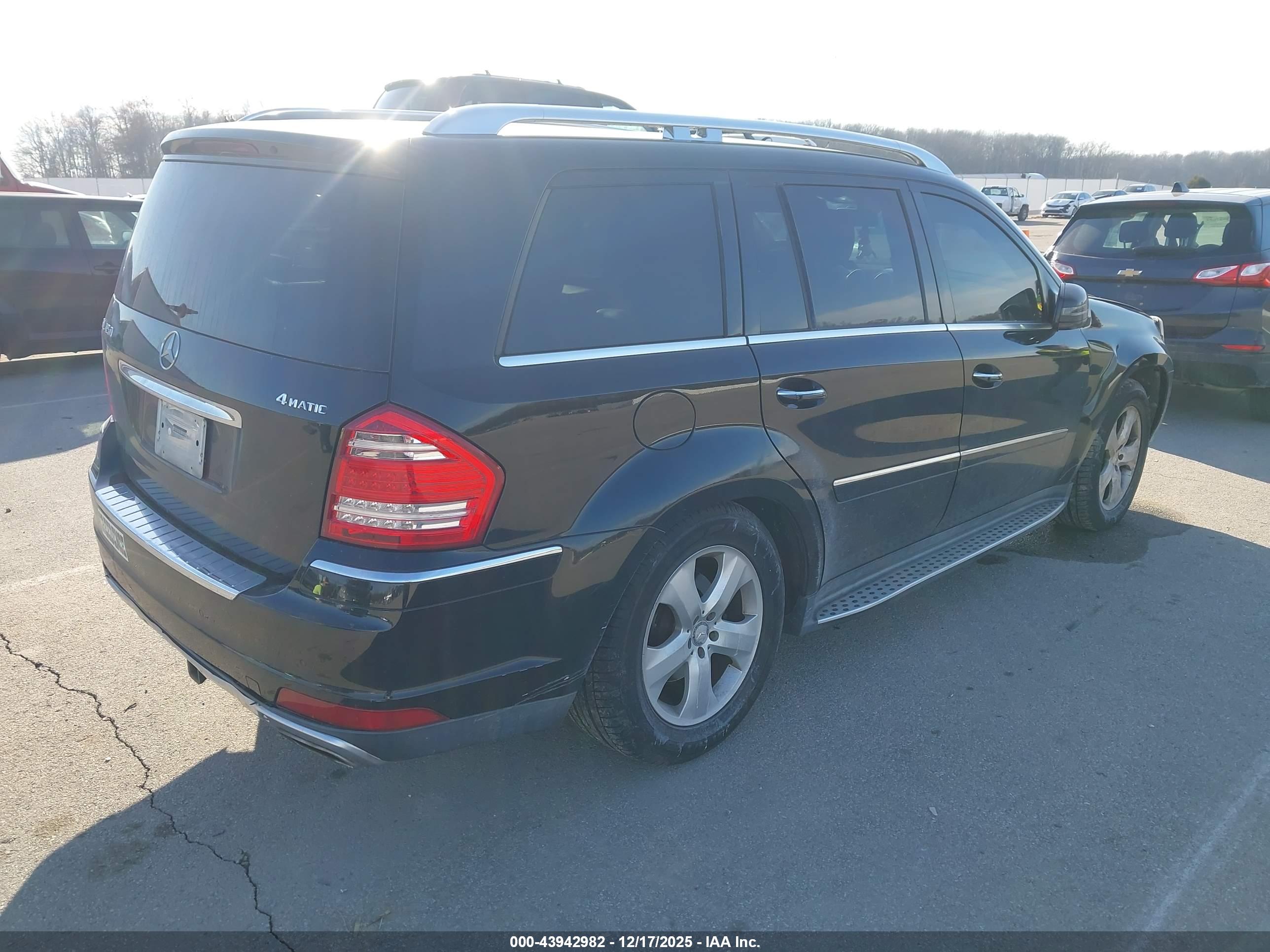 MERCEDES-BENZ GL image 4