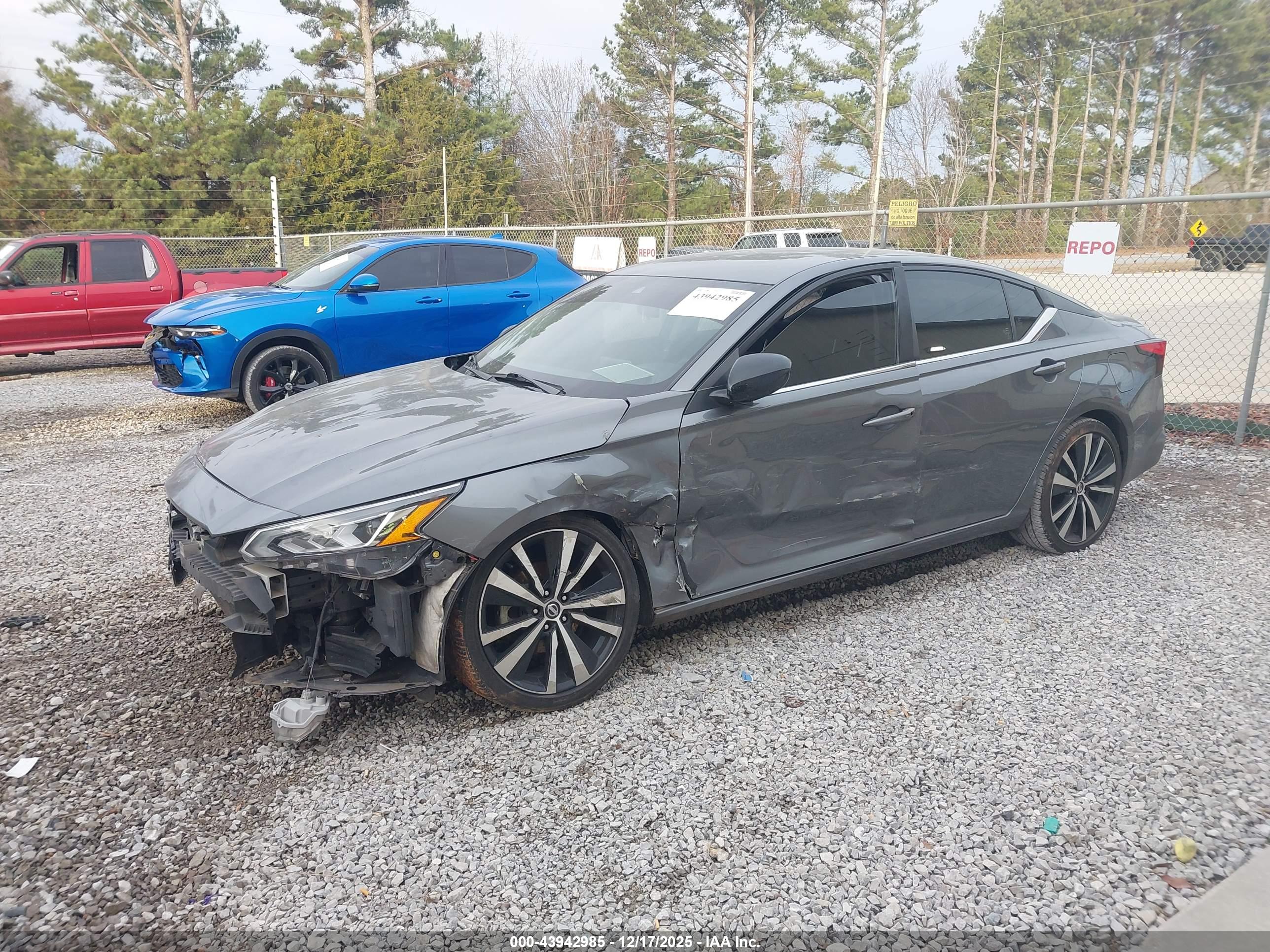 NISSAN ALTIMA image 2