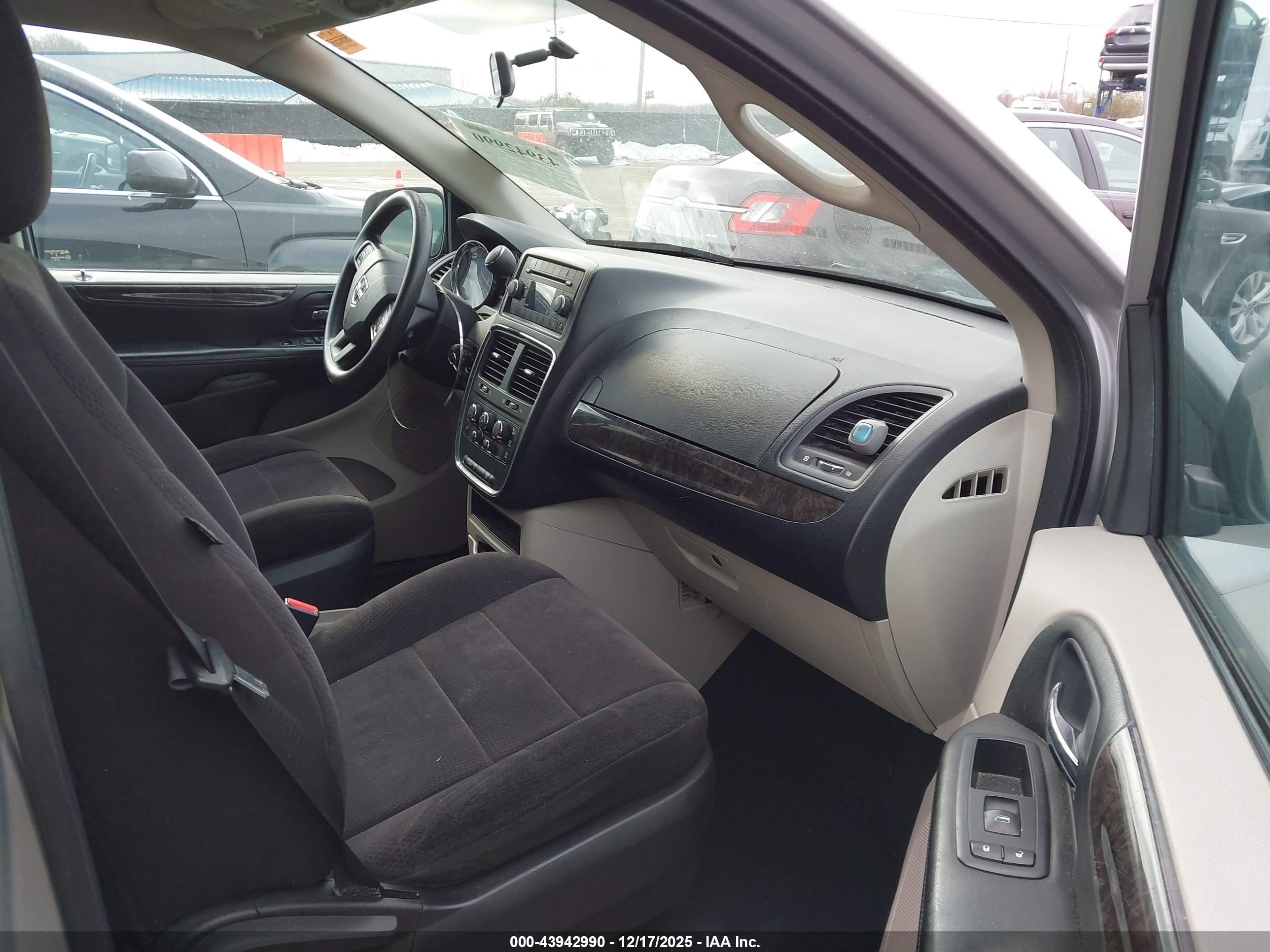 DODGE GRAND image 5