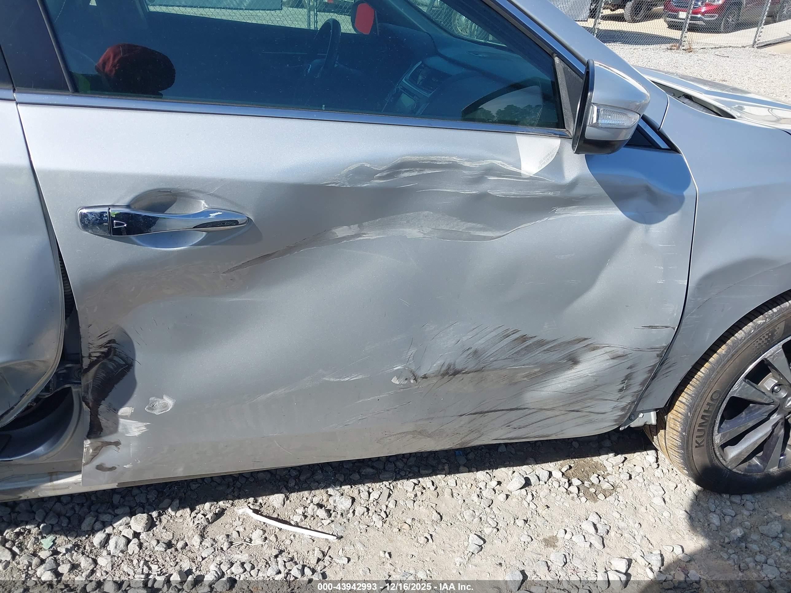 NISSAN ALTIMA image 6