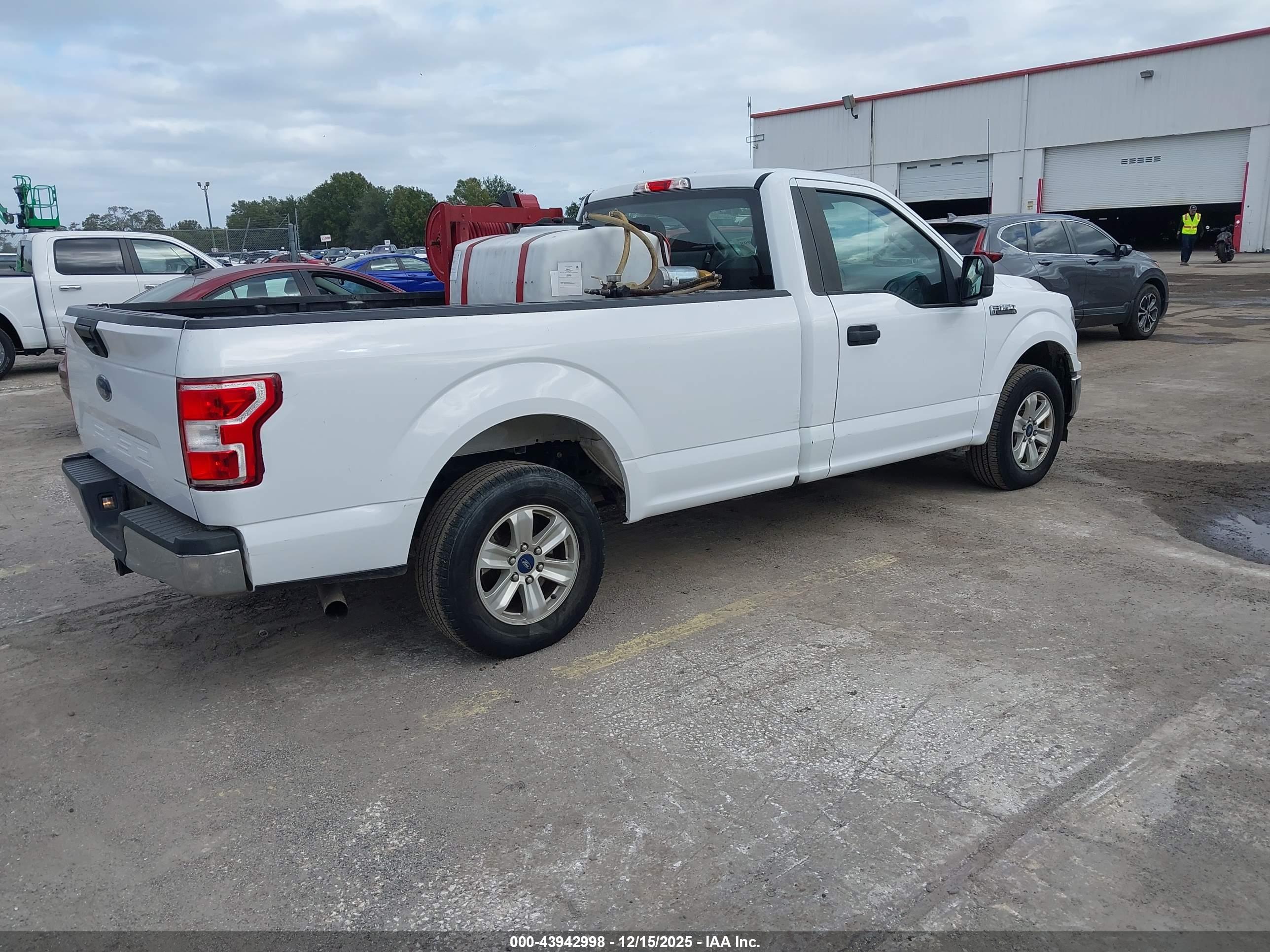 FORD F-150 image 4