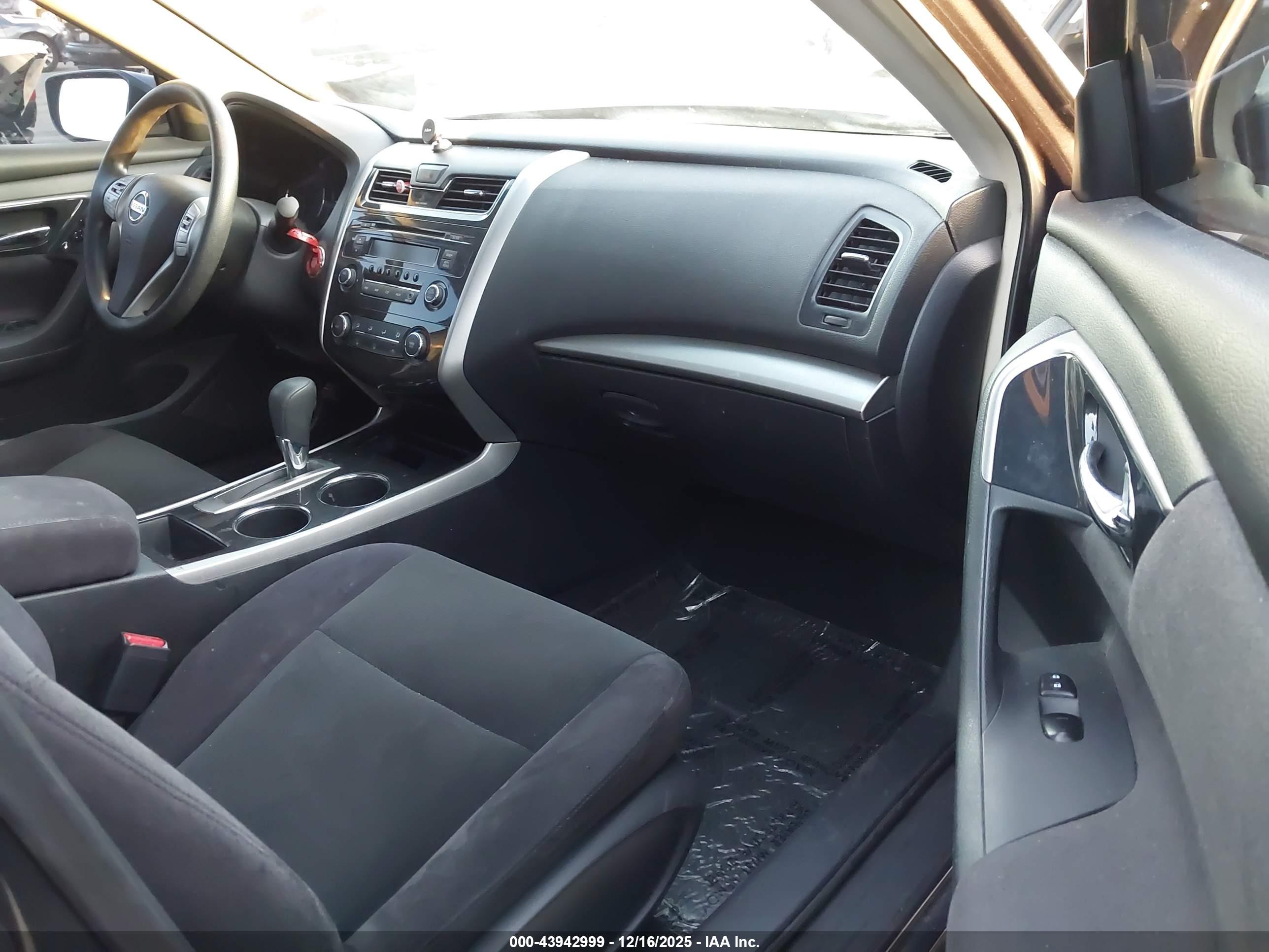 NISSAN ALTIMA image 5