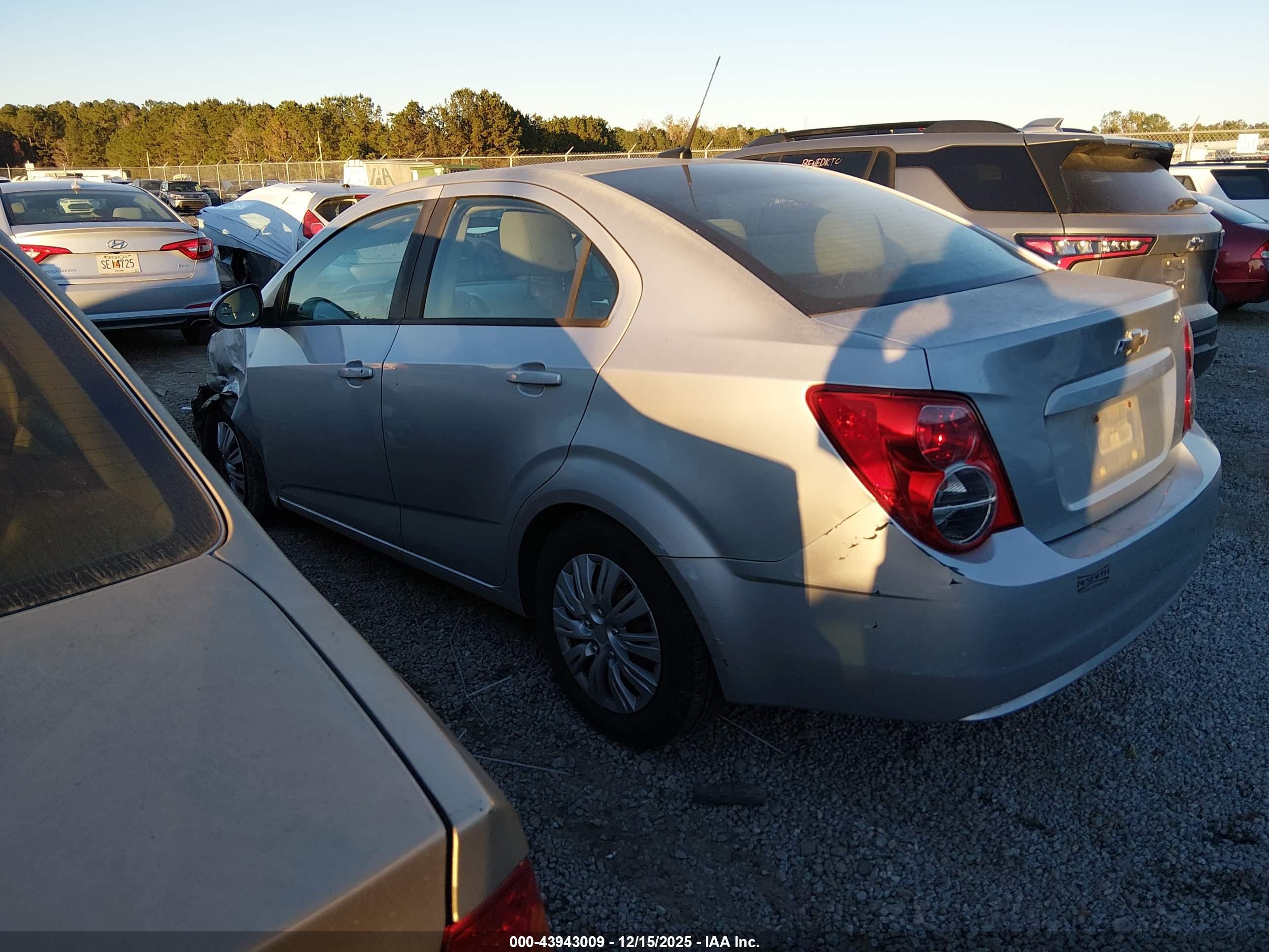 CHEVROLET SONIC image 3