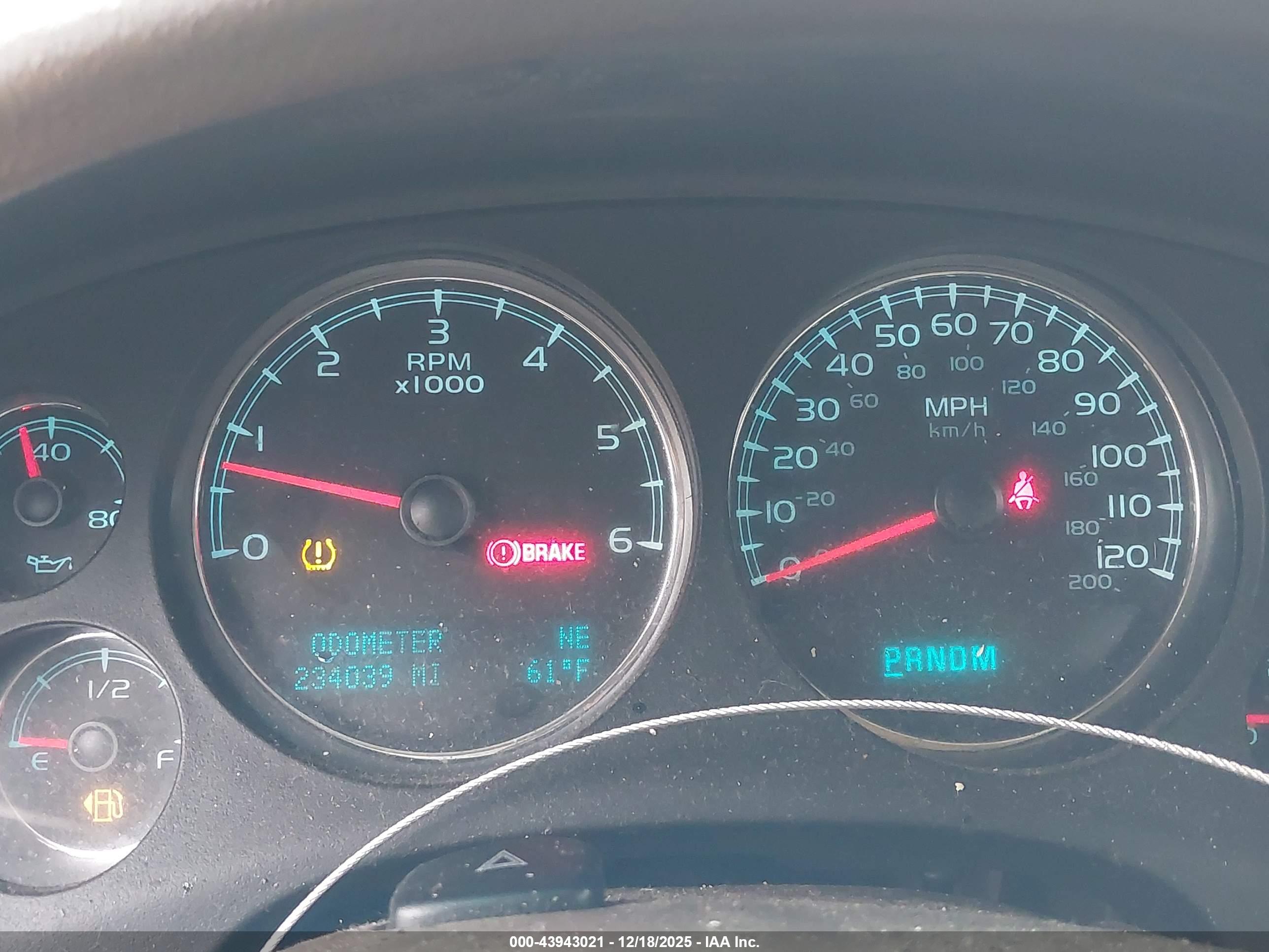 GMC YUKON image 7