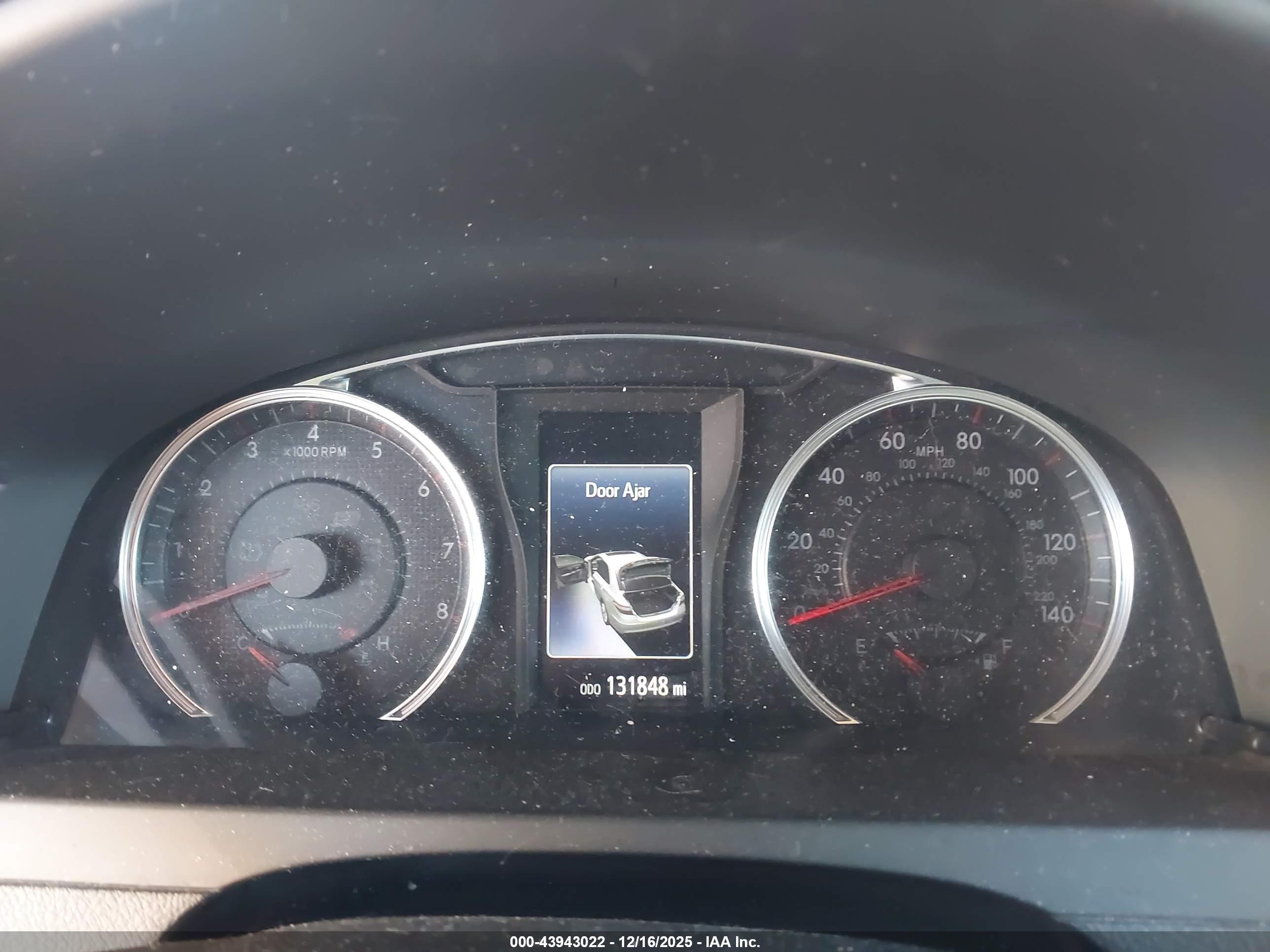 TOYOTA CAMRY image 7