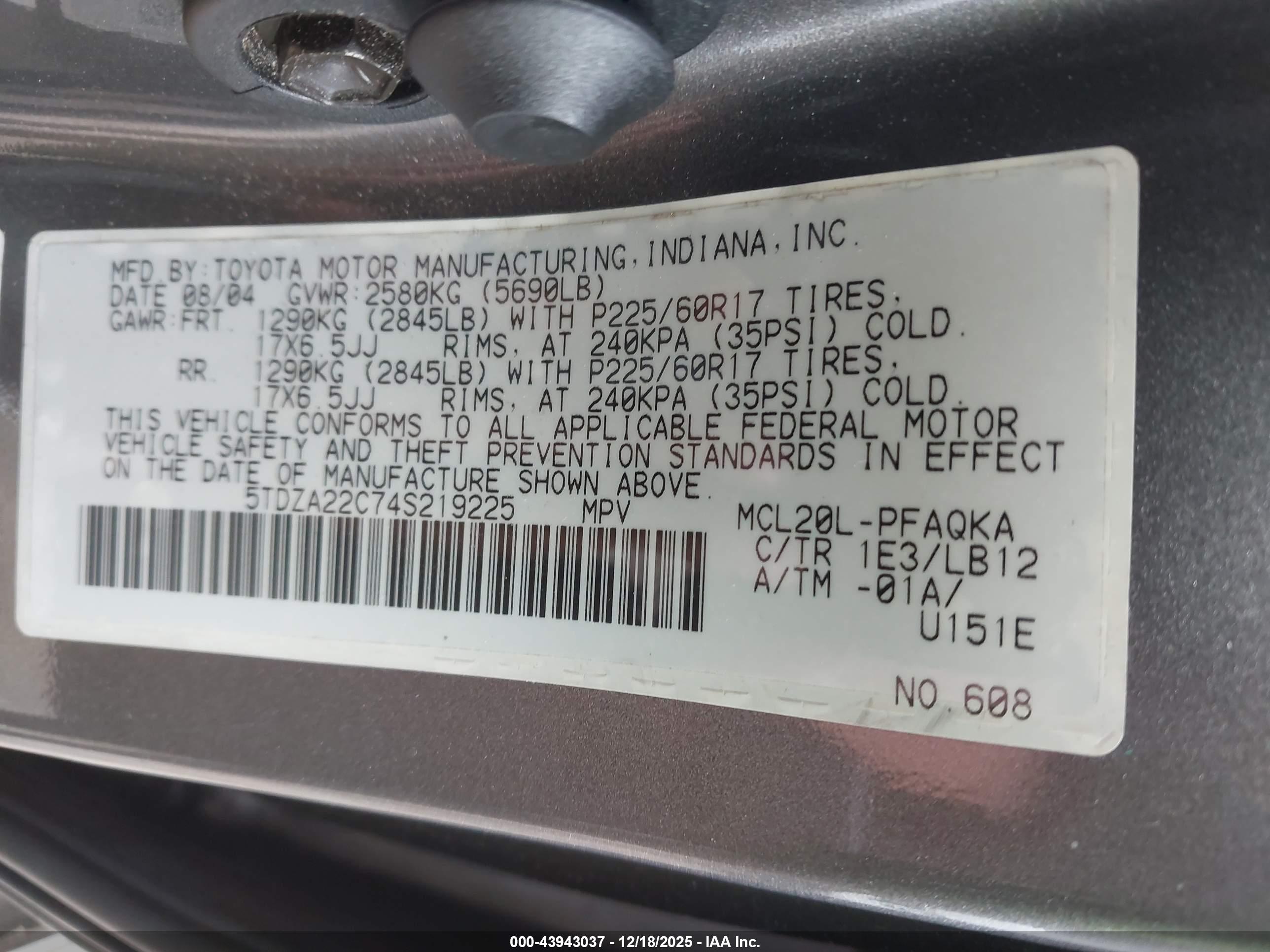 TOYOTA SIENNA image 9