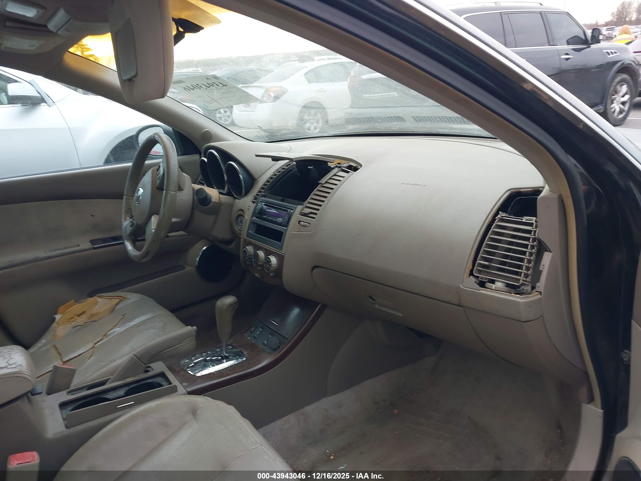 NISSAN ALTIMA image 5