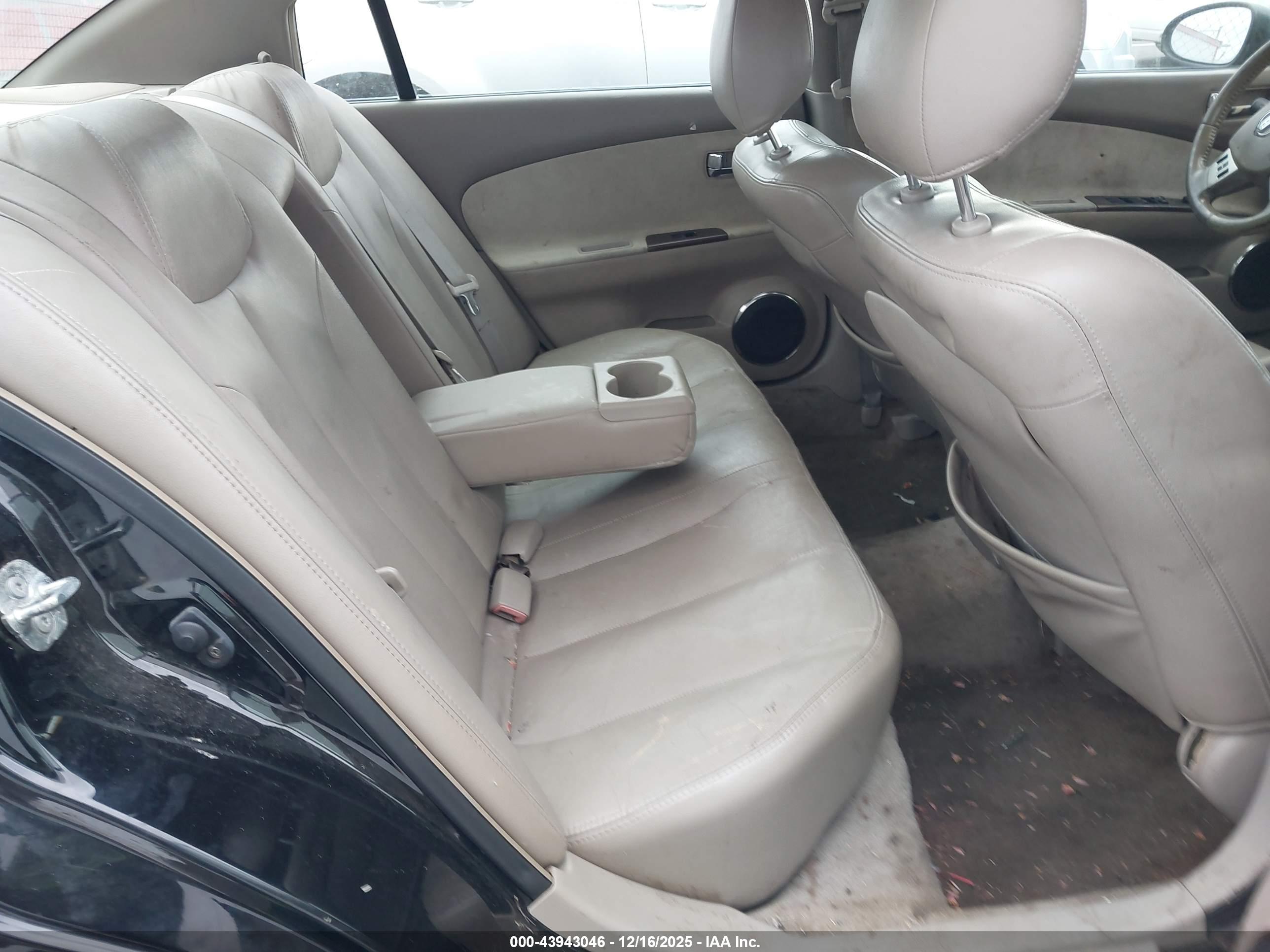 NISSAN ALTIMA image 8