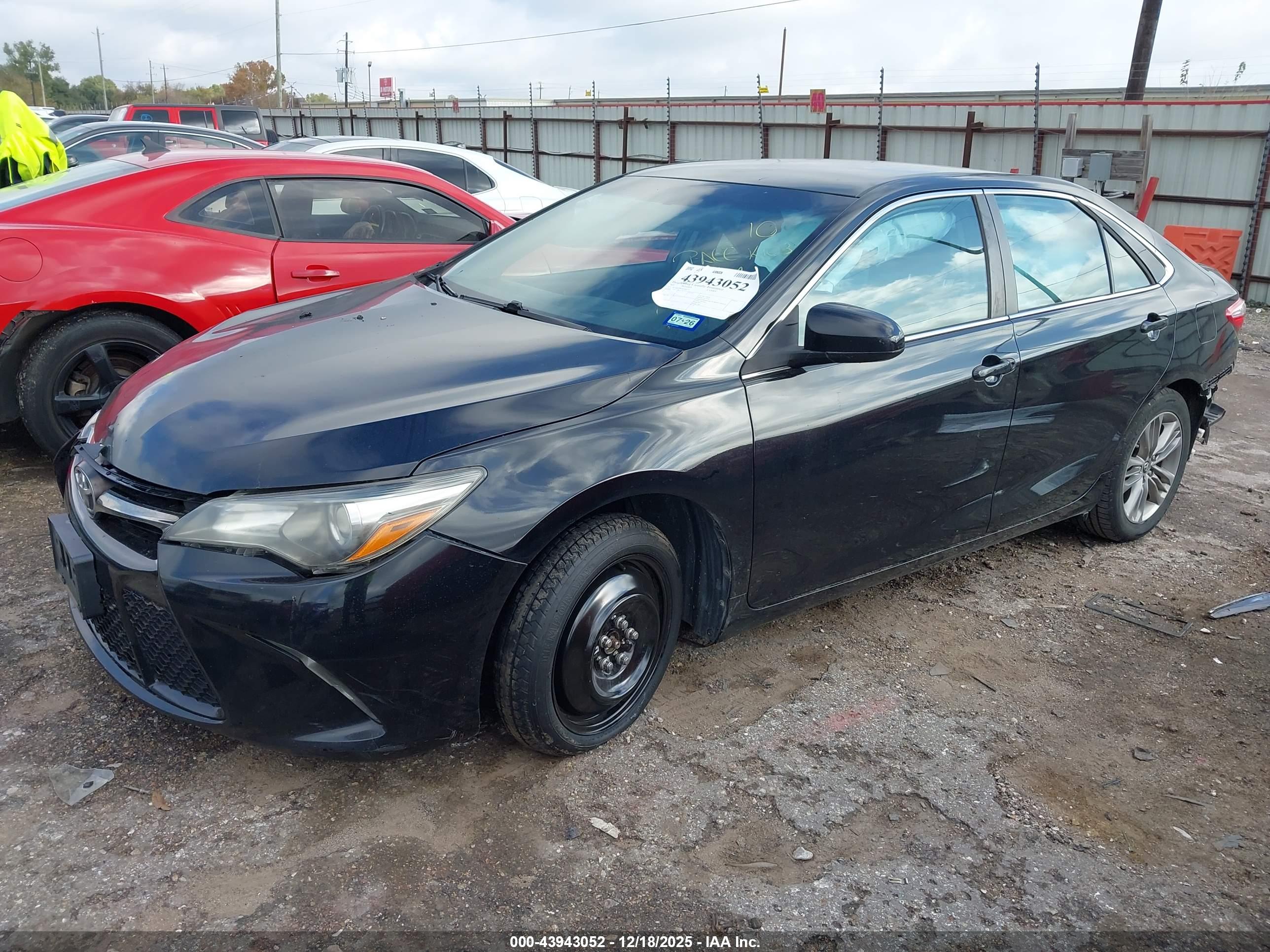 TOYOTA CAMRY image 2