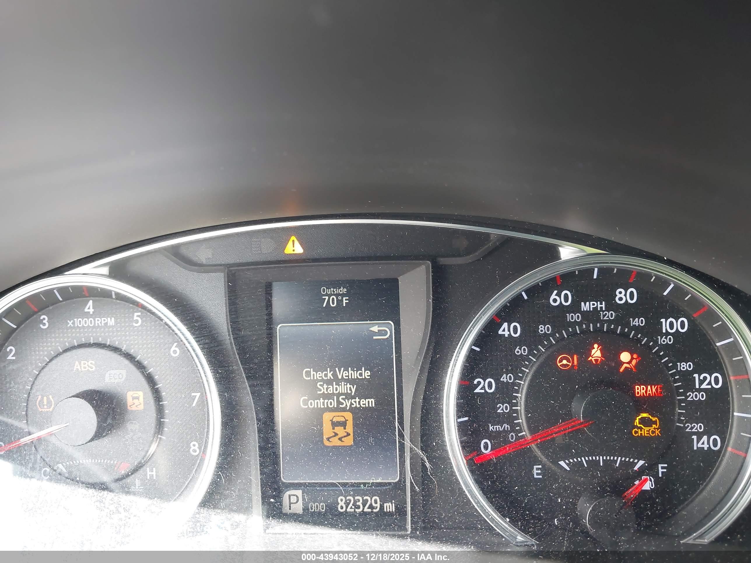TOYOTA CAMRY image 7
