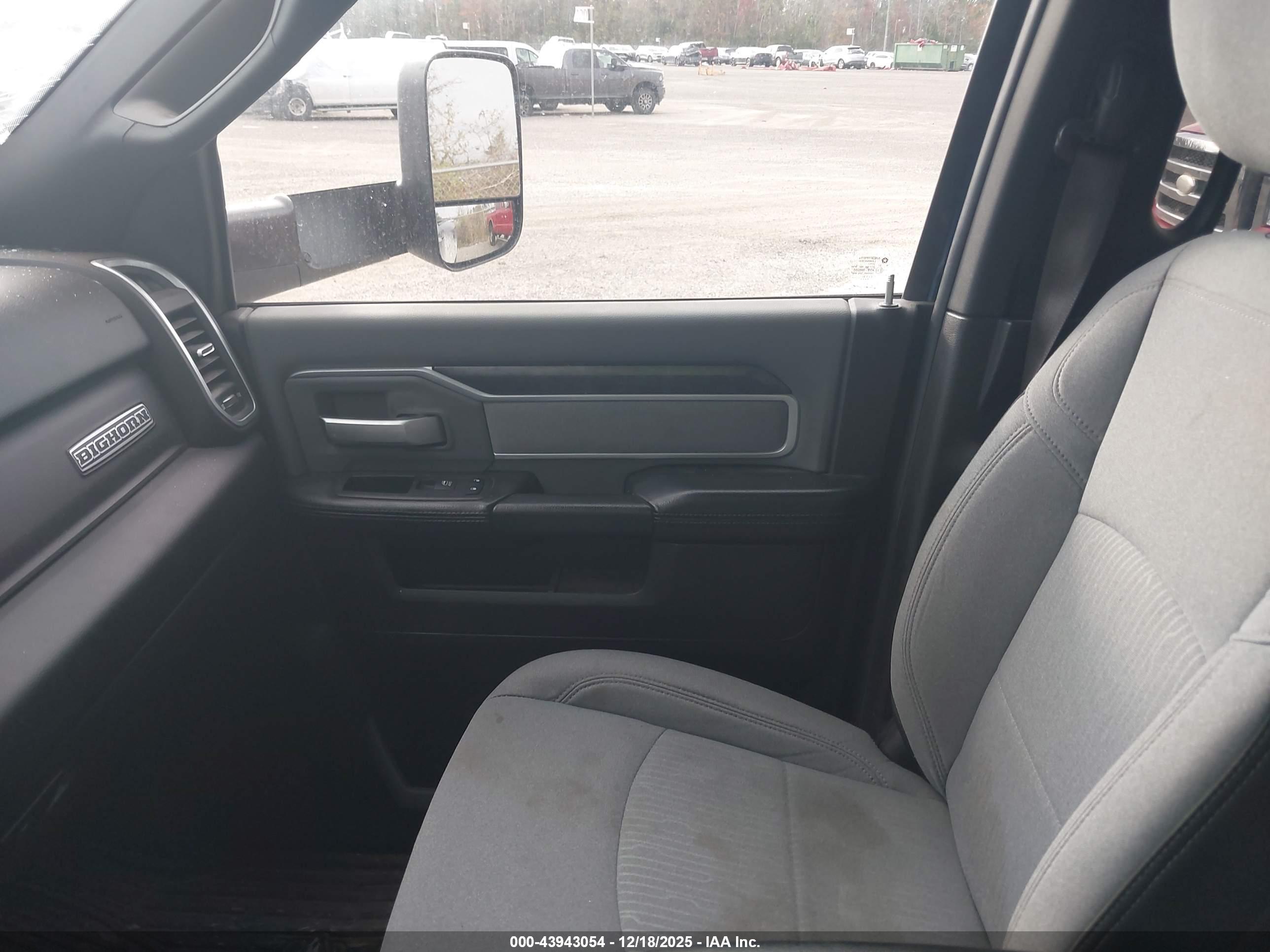 RAM 3500 image 5