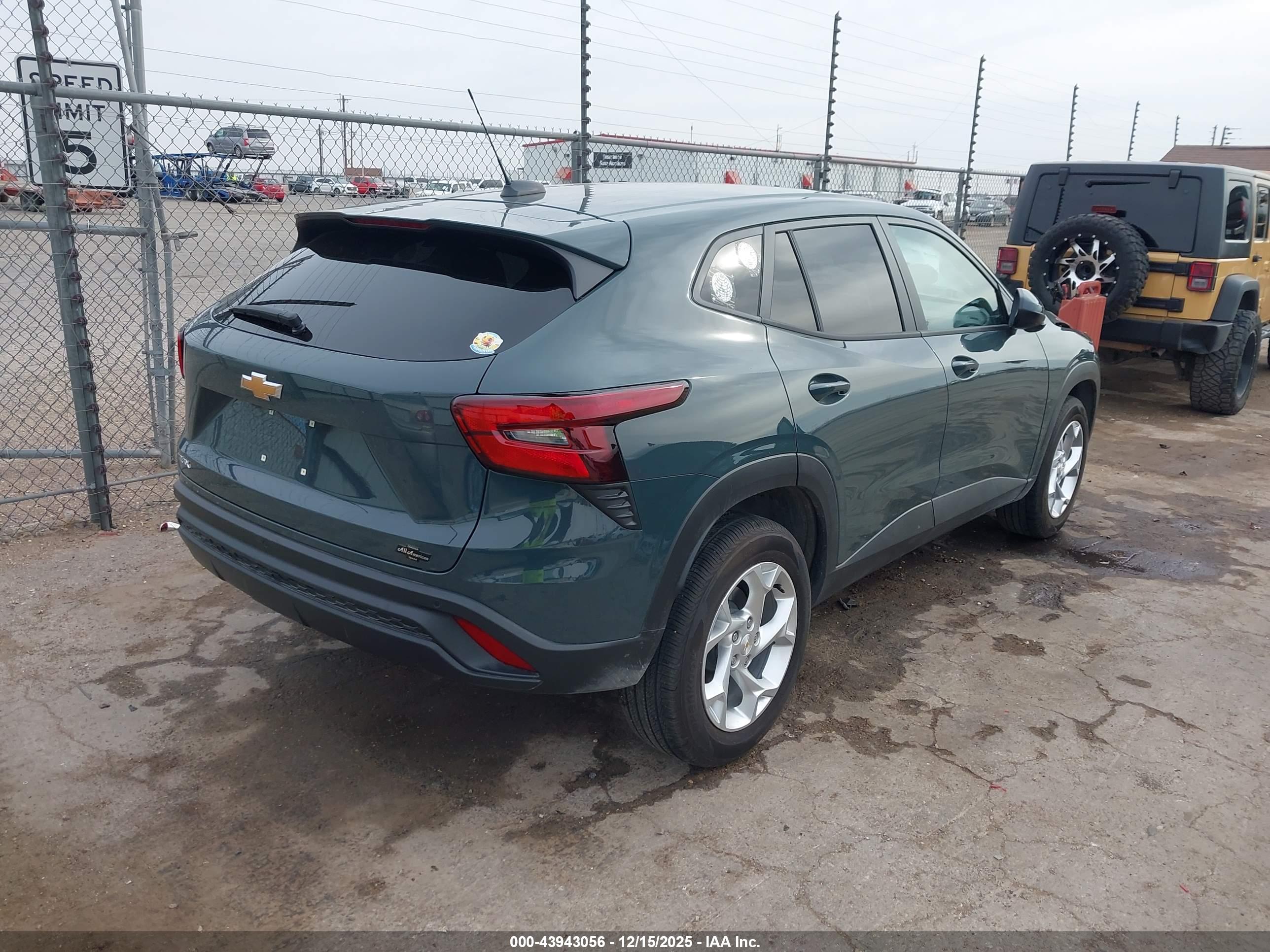CHEVROLET TRAX image 4