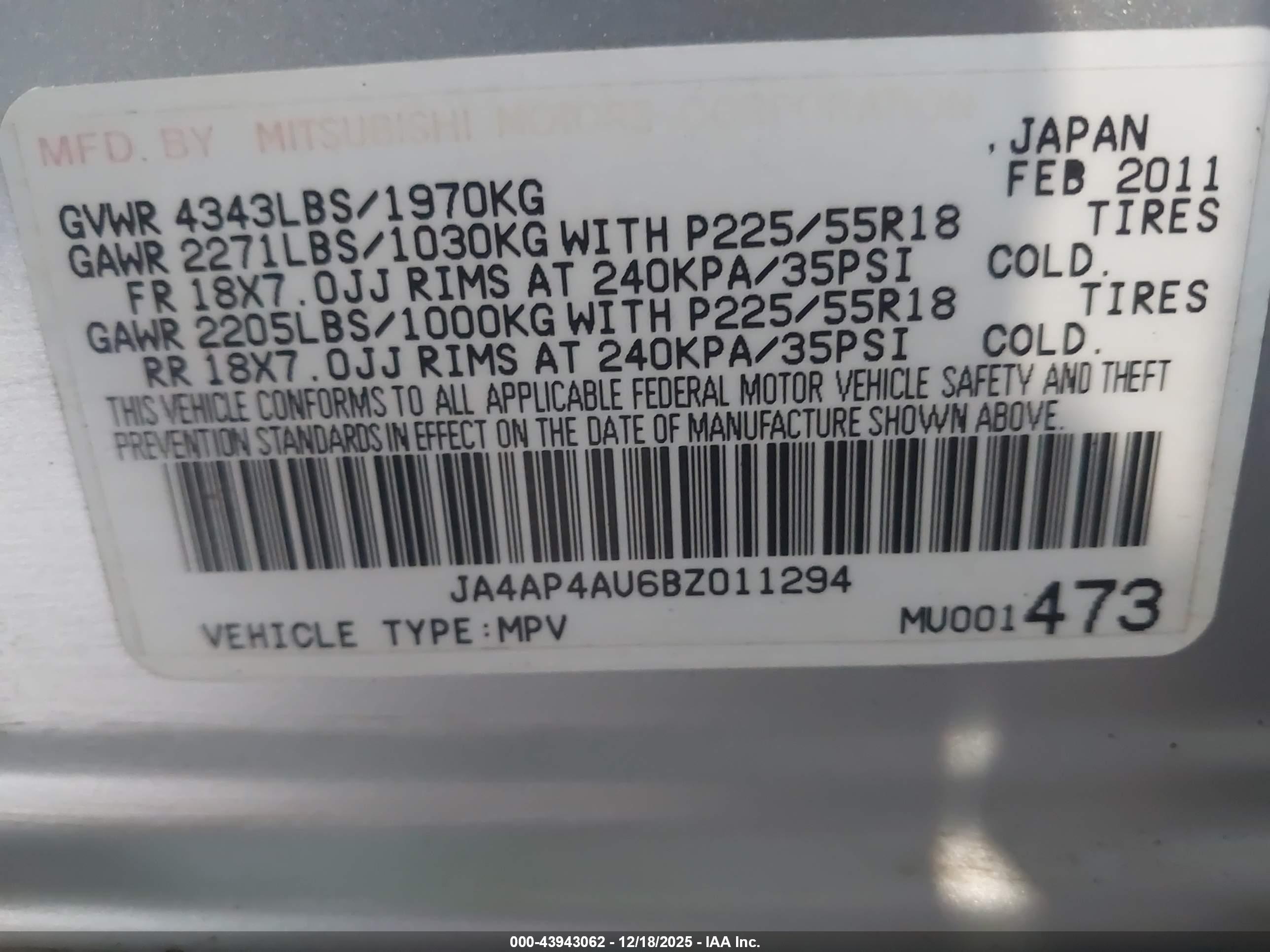 MITSUBISHI OUTLANDER image 9