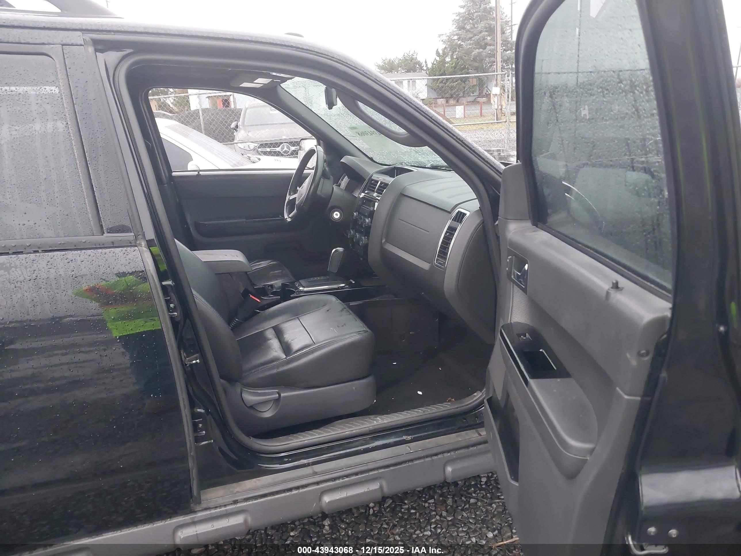 FORD ESCAPE image 5