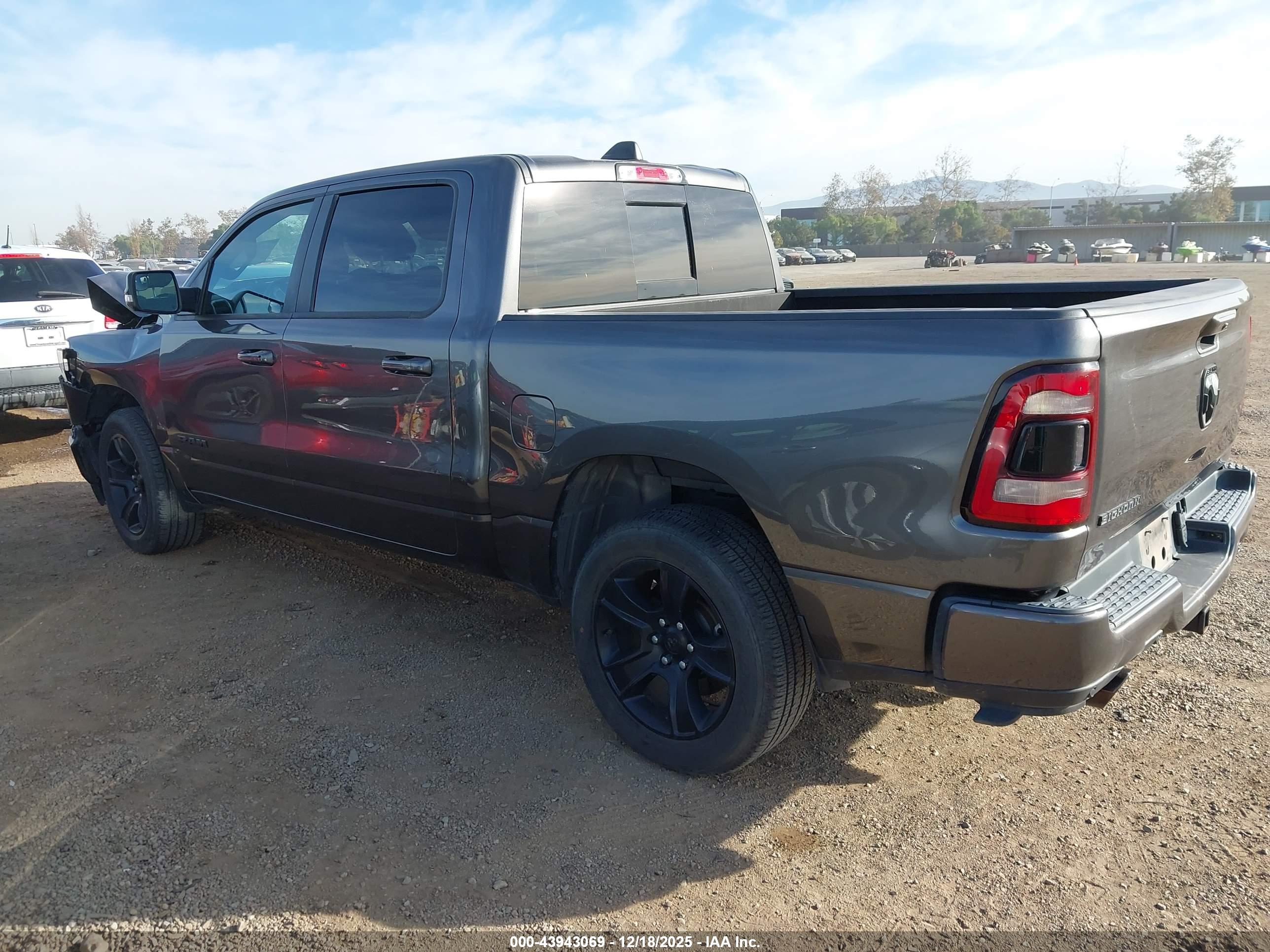 RAM 1500 image 3