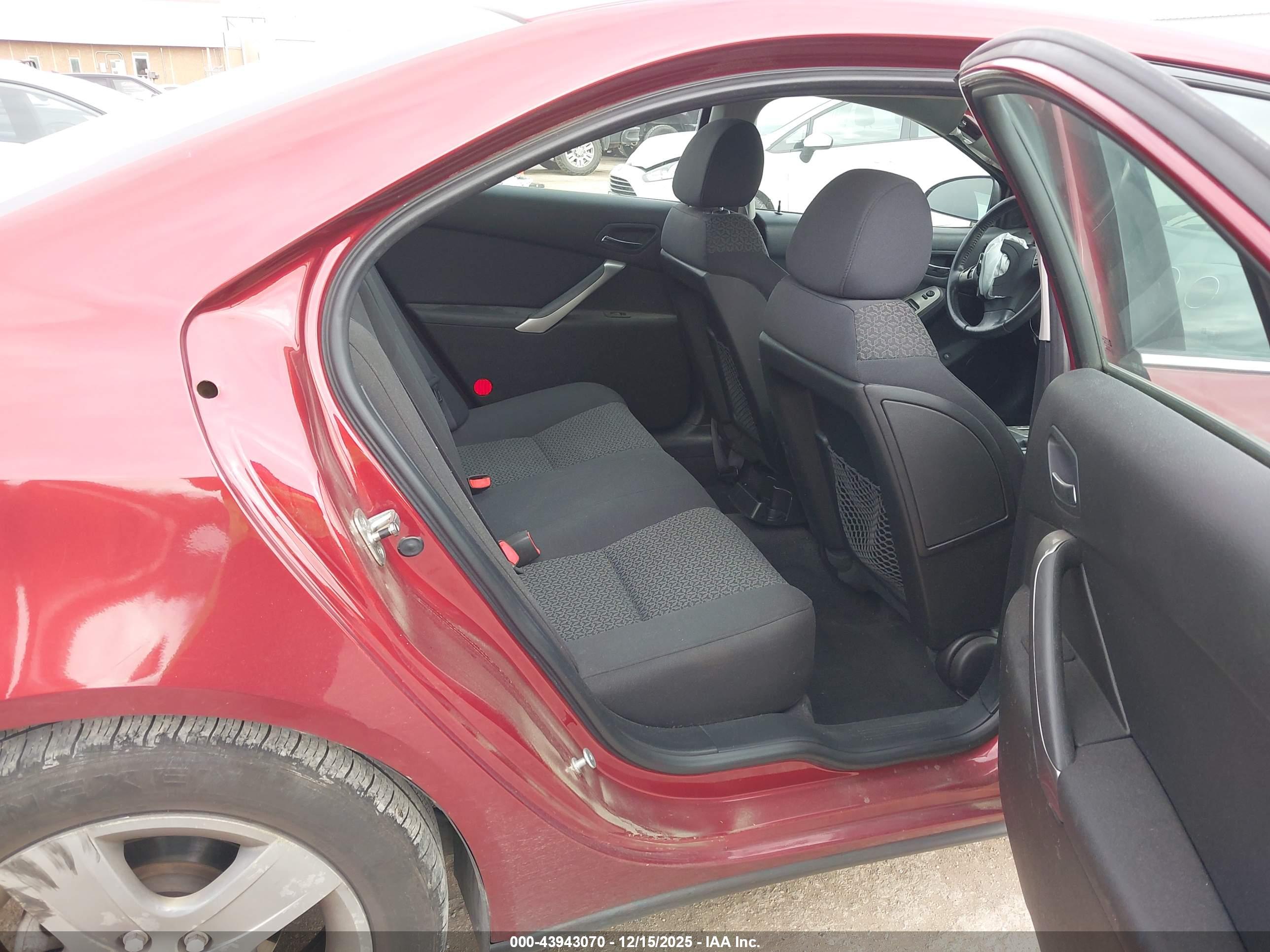 PONTIAC G6 image 8