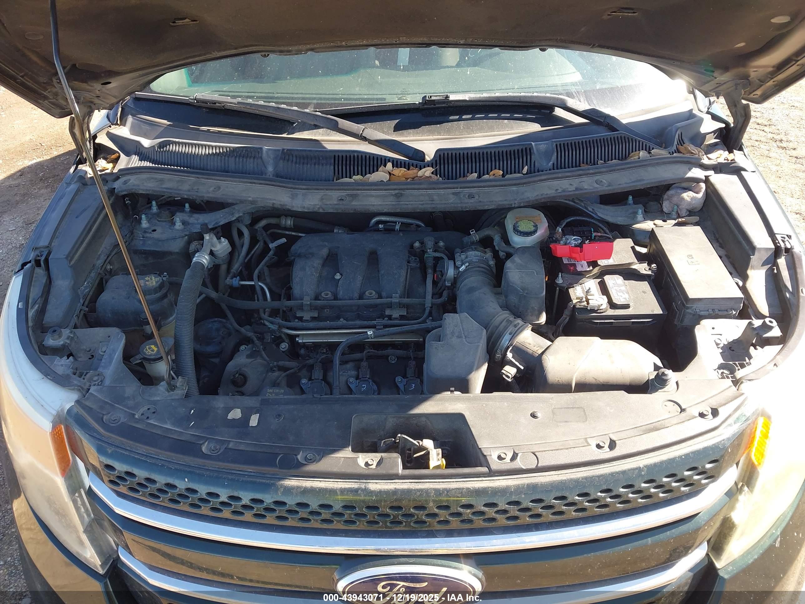 FORD EXPLORER image 10
