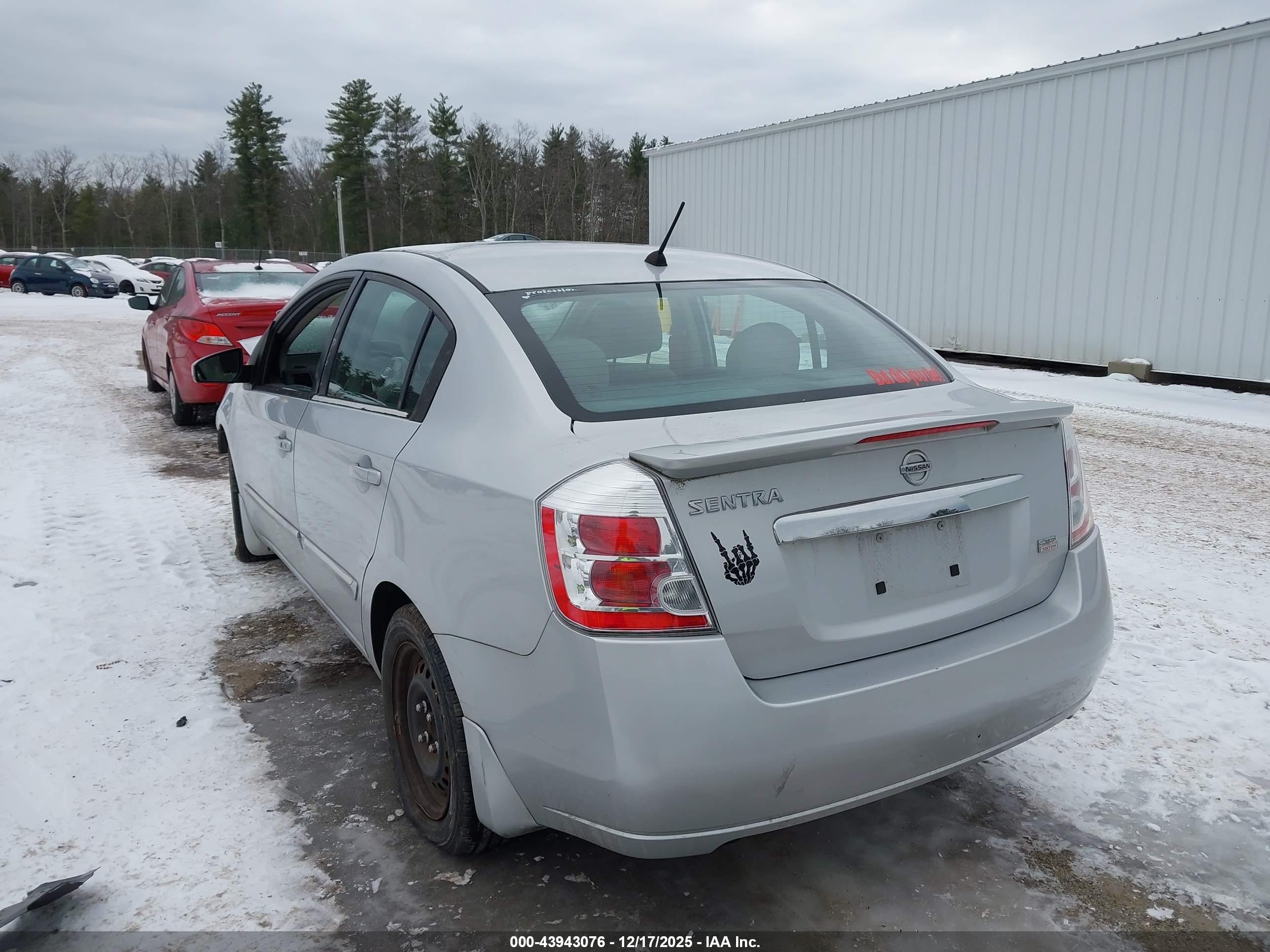 NISSAN SENTRA image 3