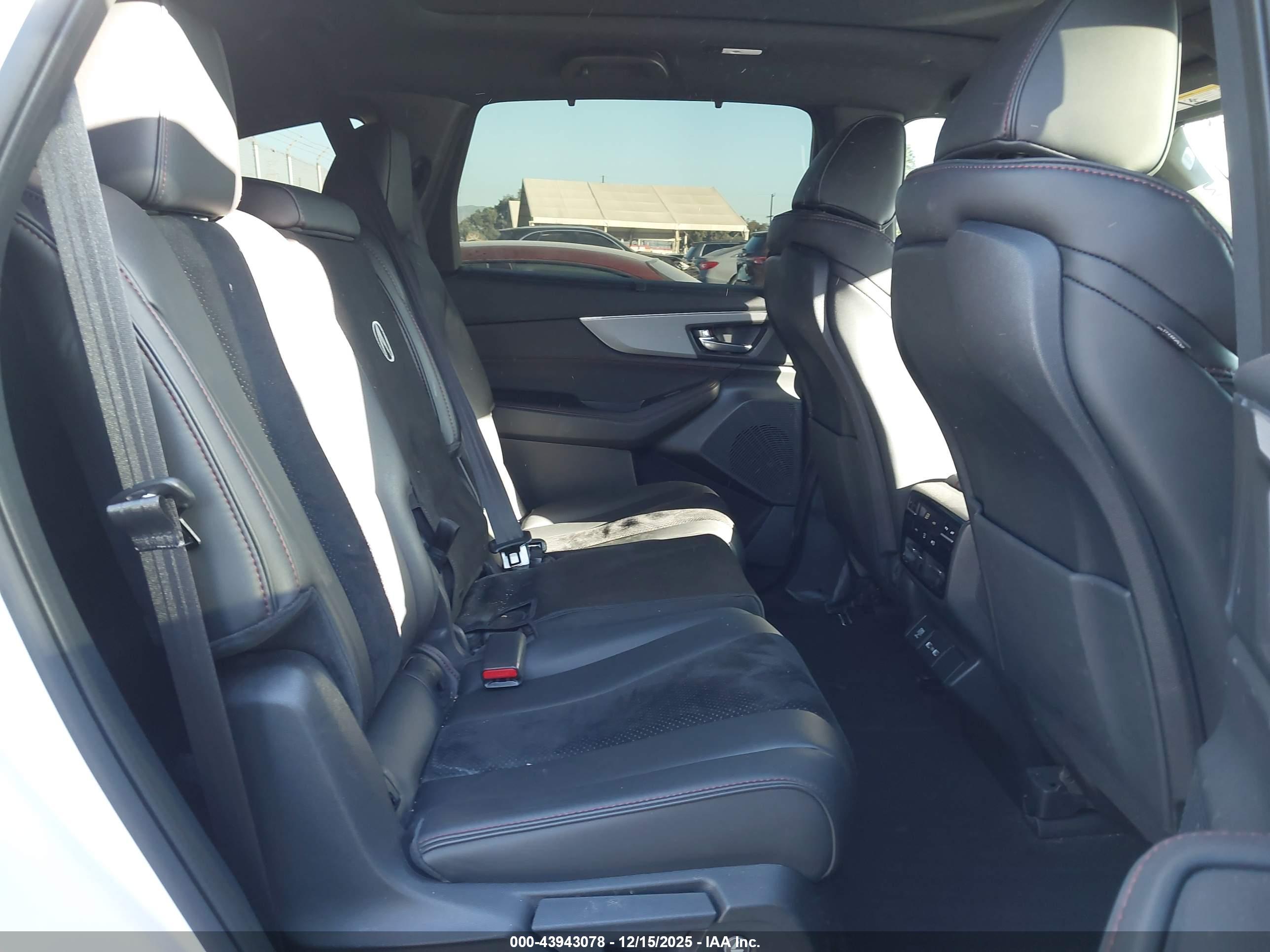 ACURA MDX image 8