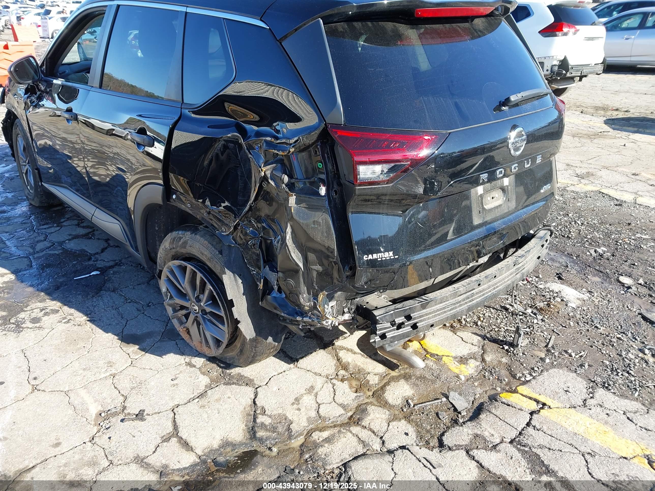 NISSAN ROGUE image 6