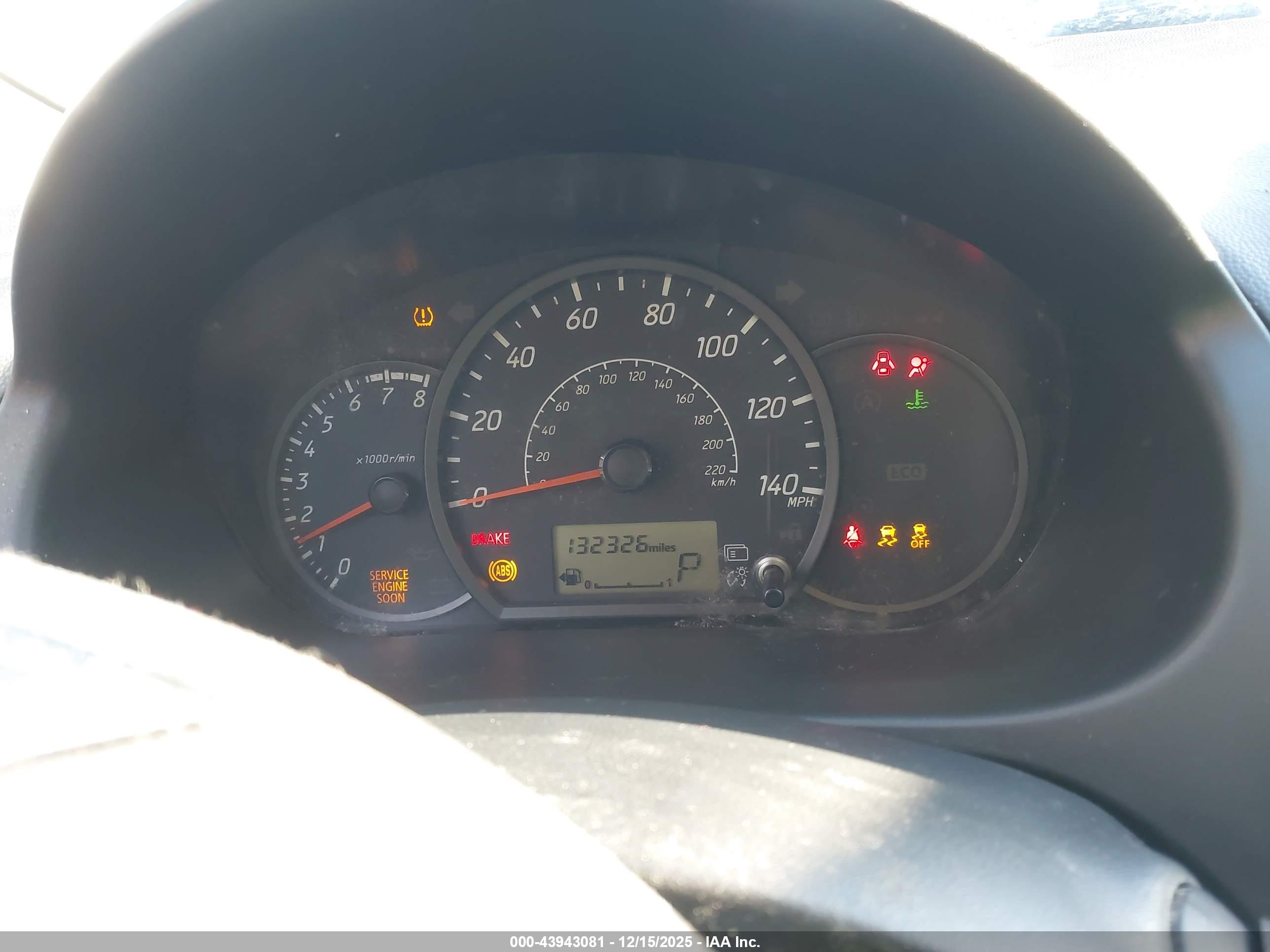 MITSUBISHI MIRAGE image 7