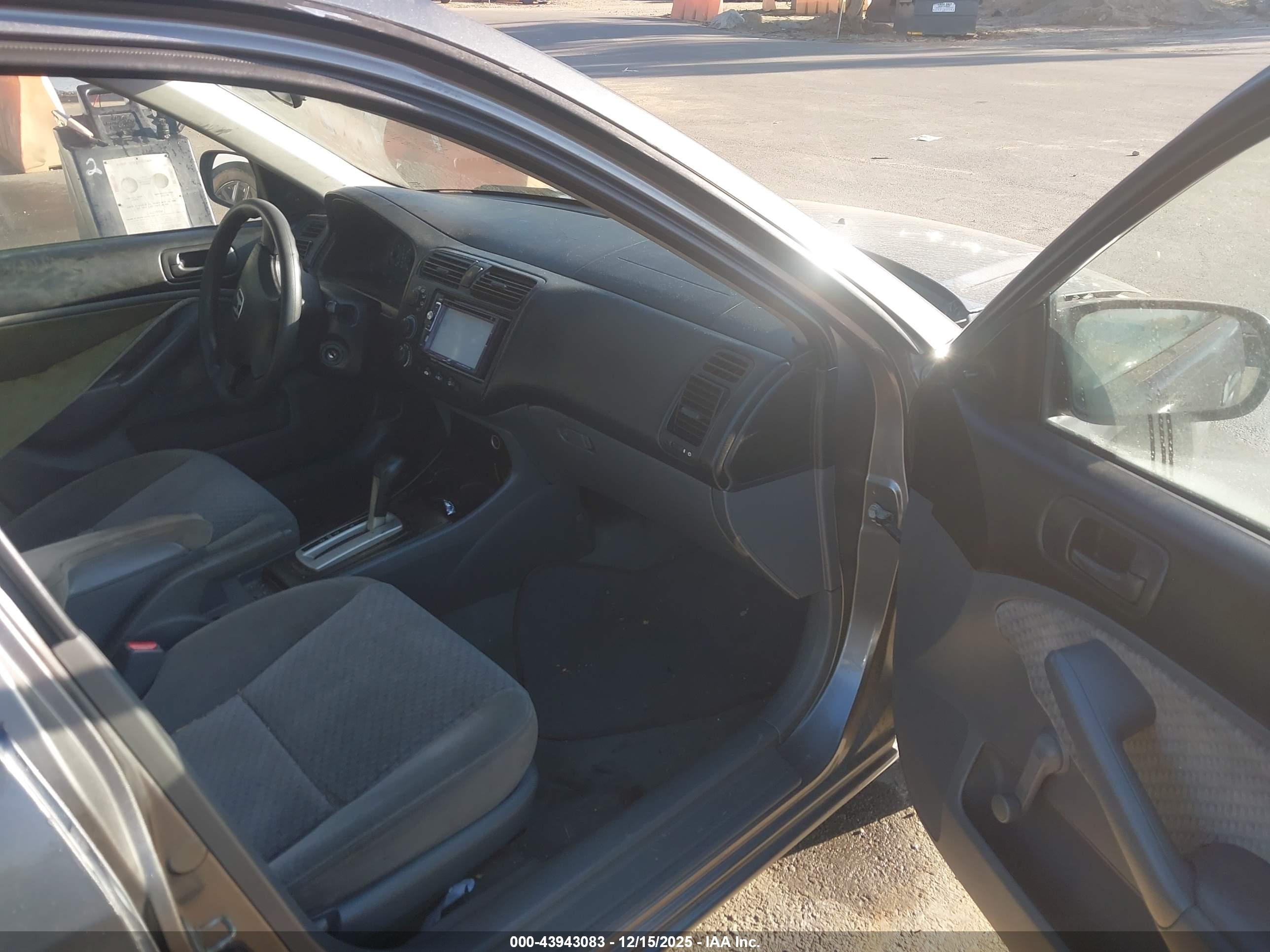 HONDA CIVIC image 5