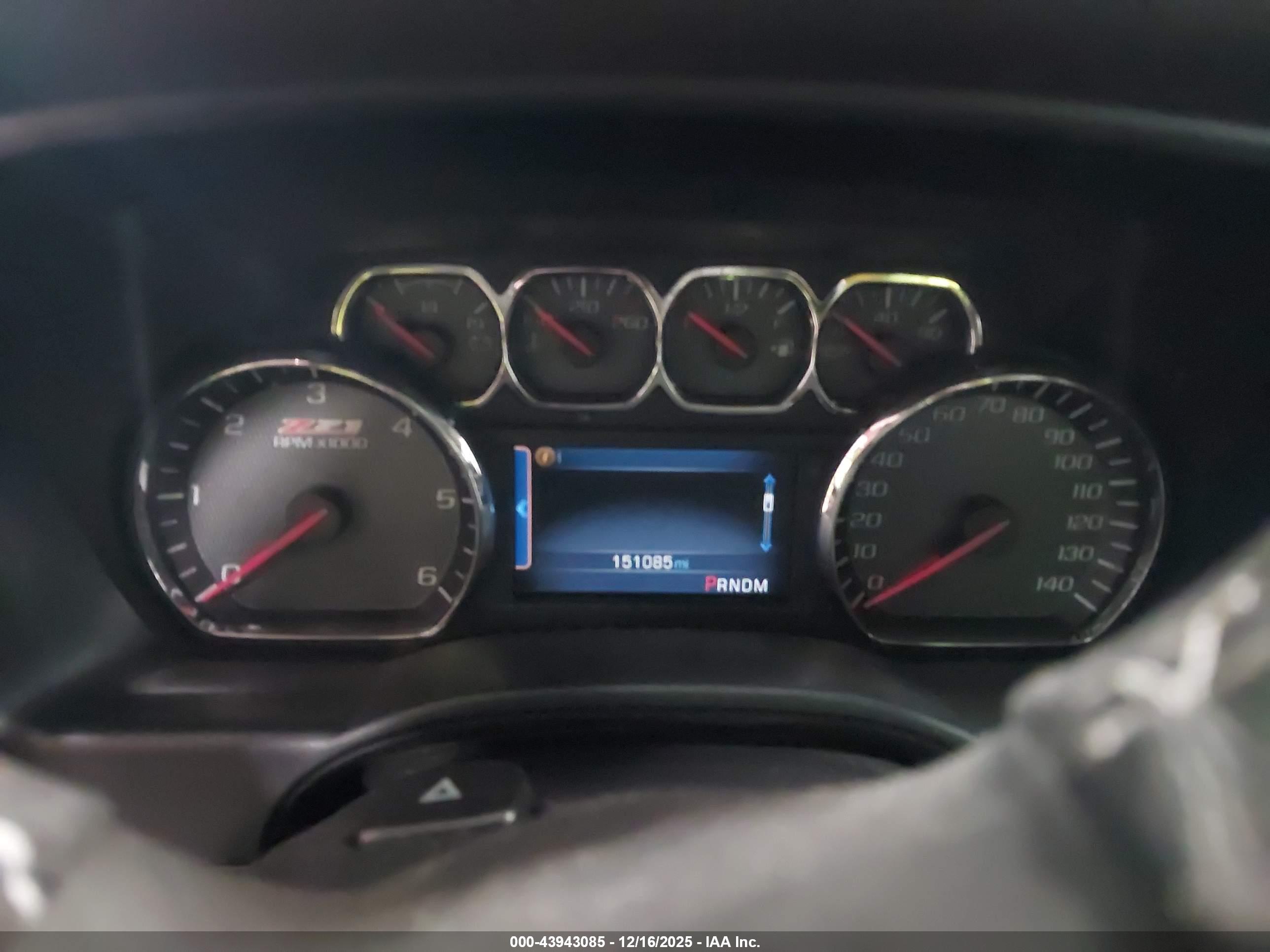 CHEVROLET SILVERADO image 7