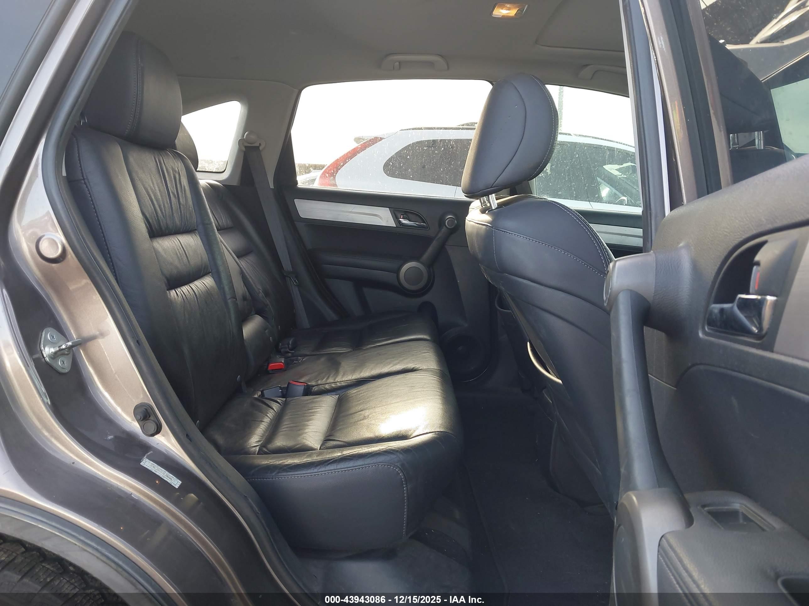 HONDA CR-V image 8