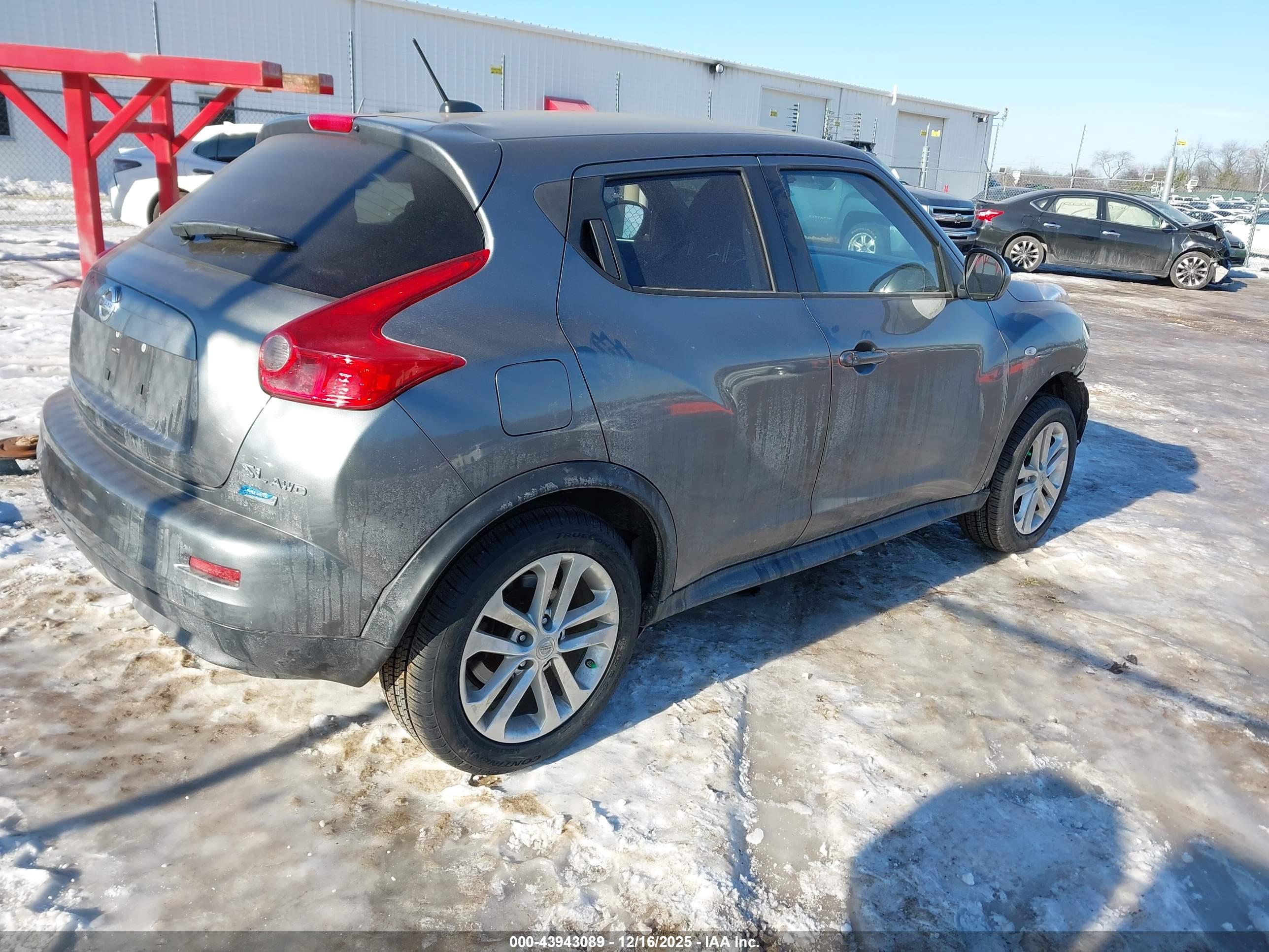 NISSAN JUKE image 4