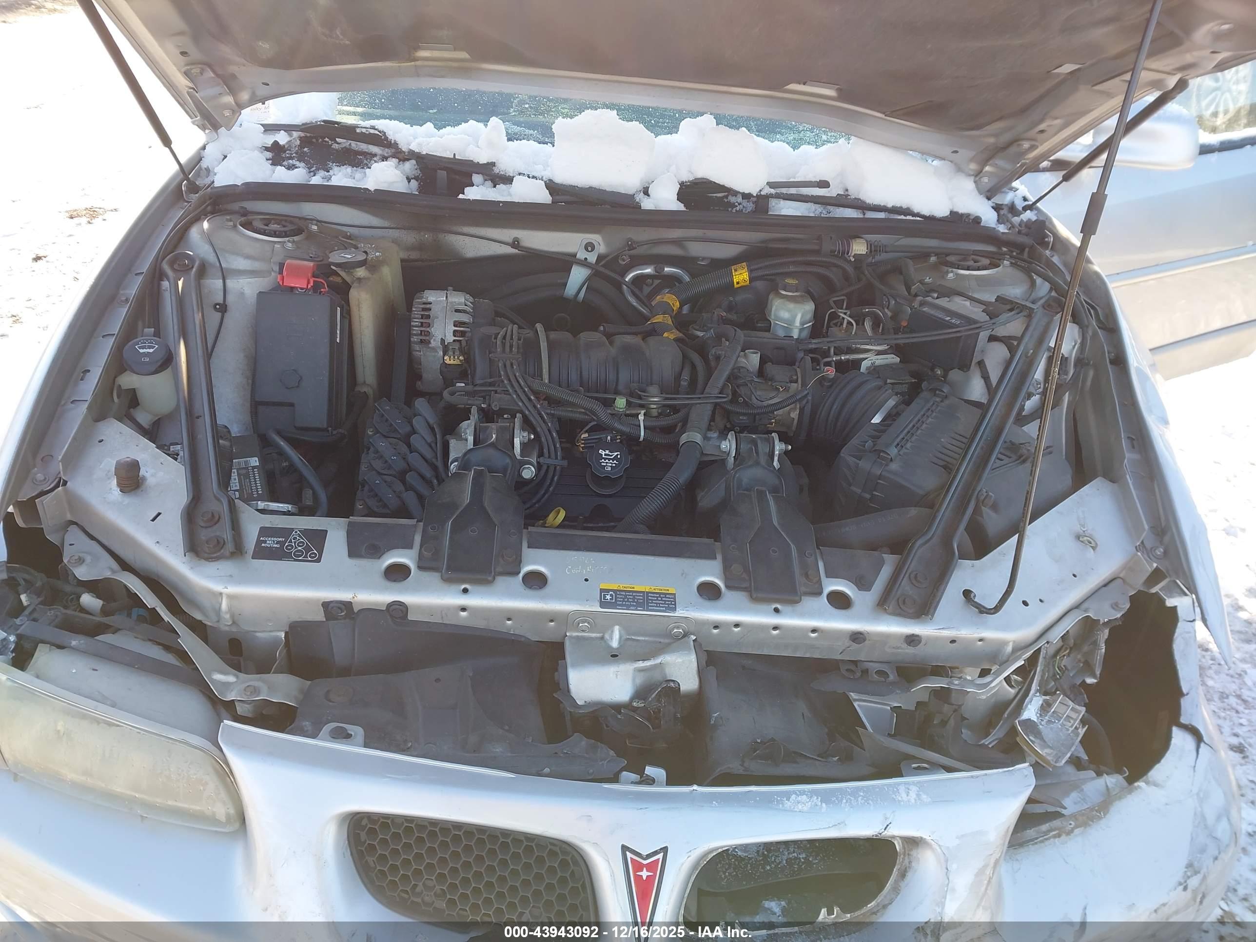 PONTIAC GRAND image 10