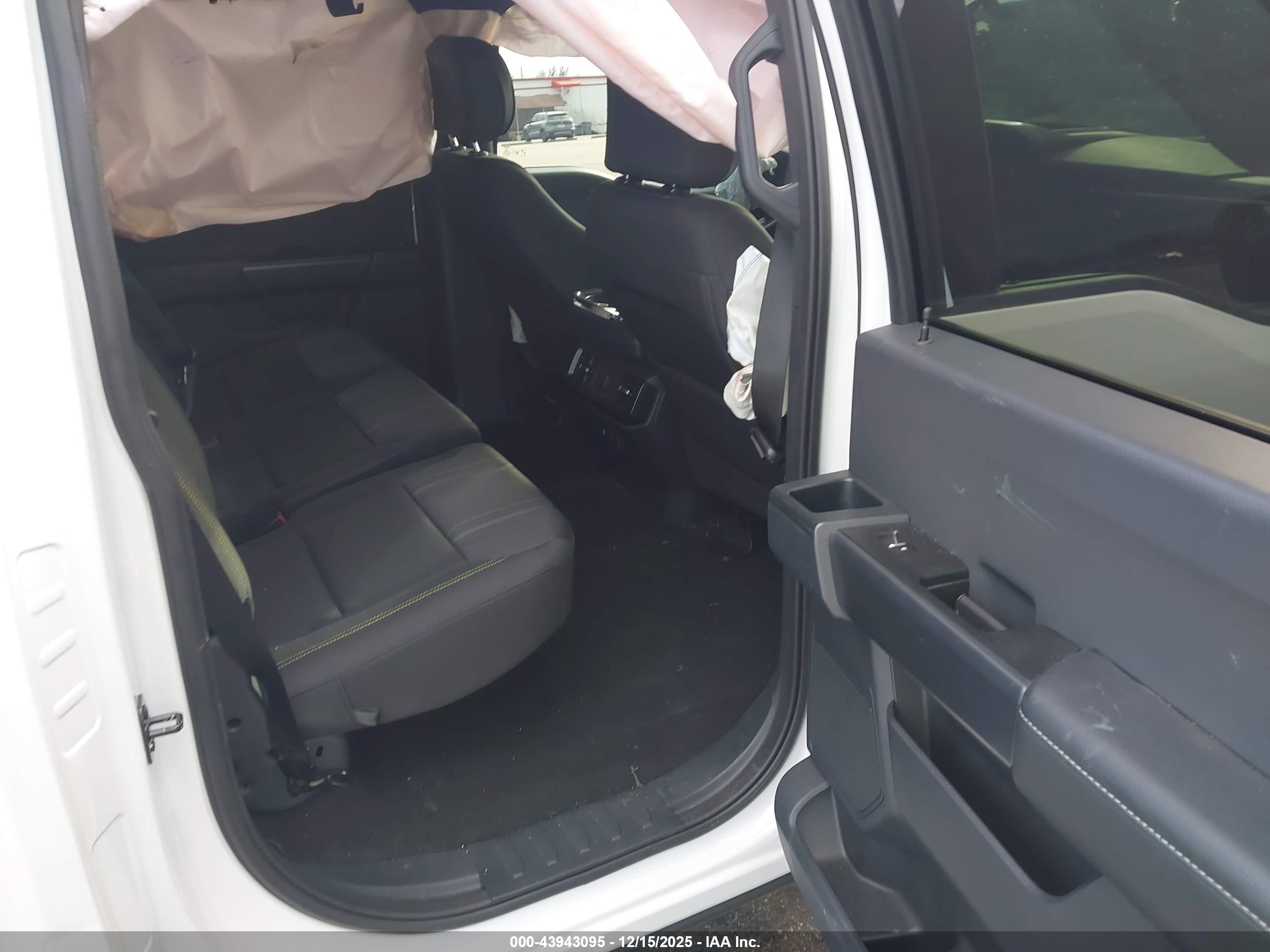 FORD F-150 image 8