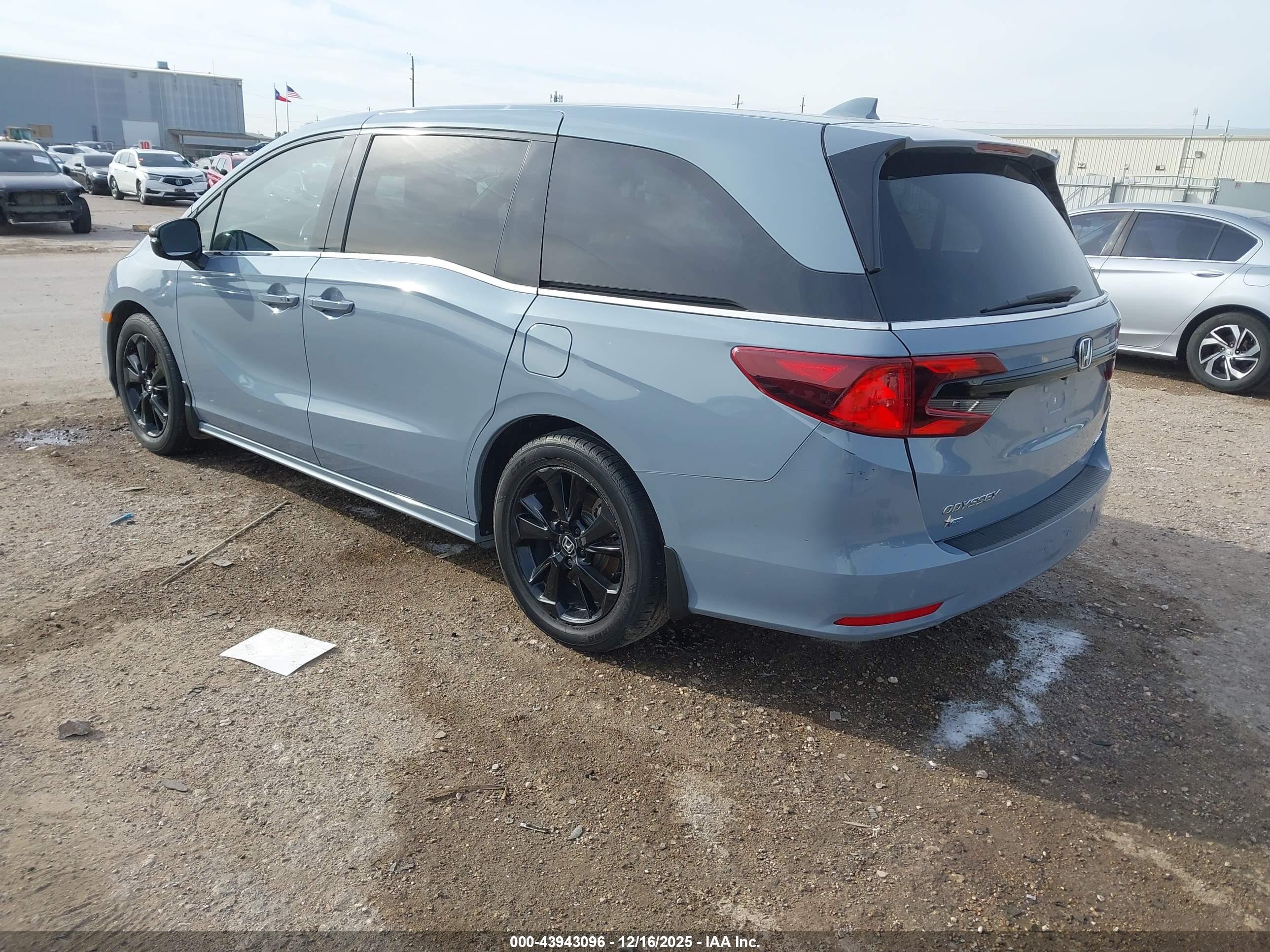 HONDA ODYSSEY image 3