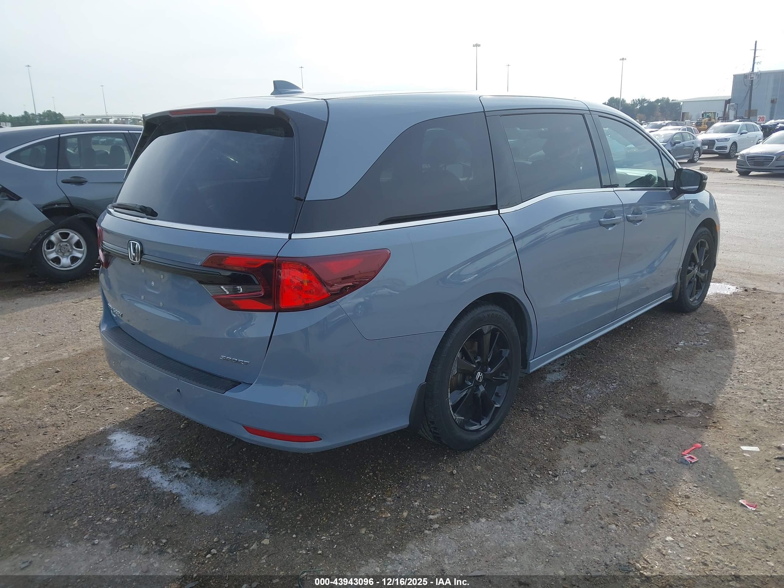 HONDA ODYSSEY image 4