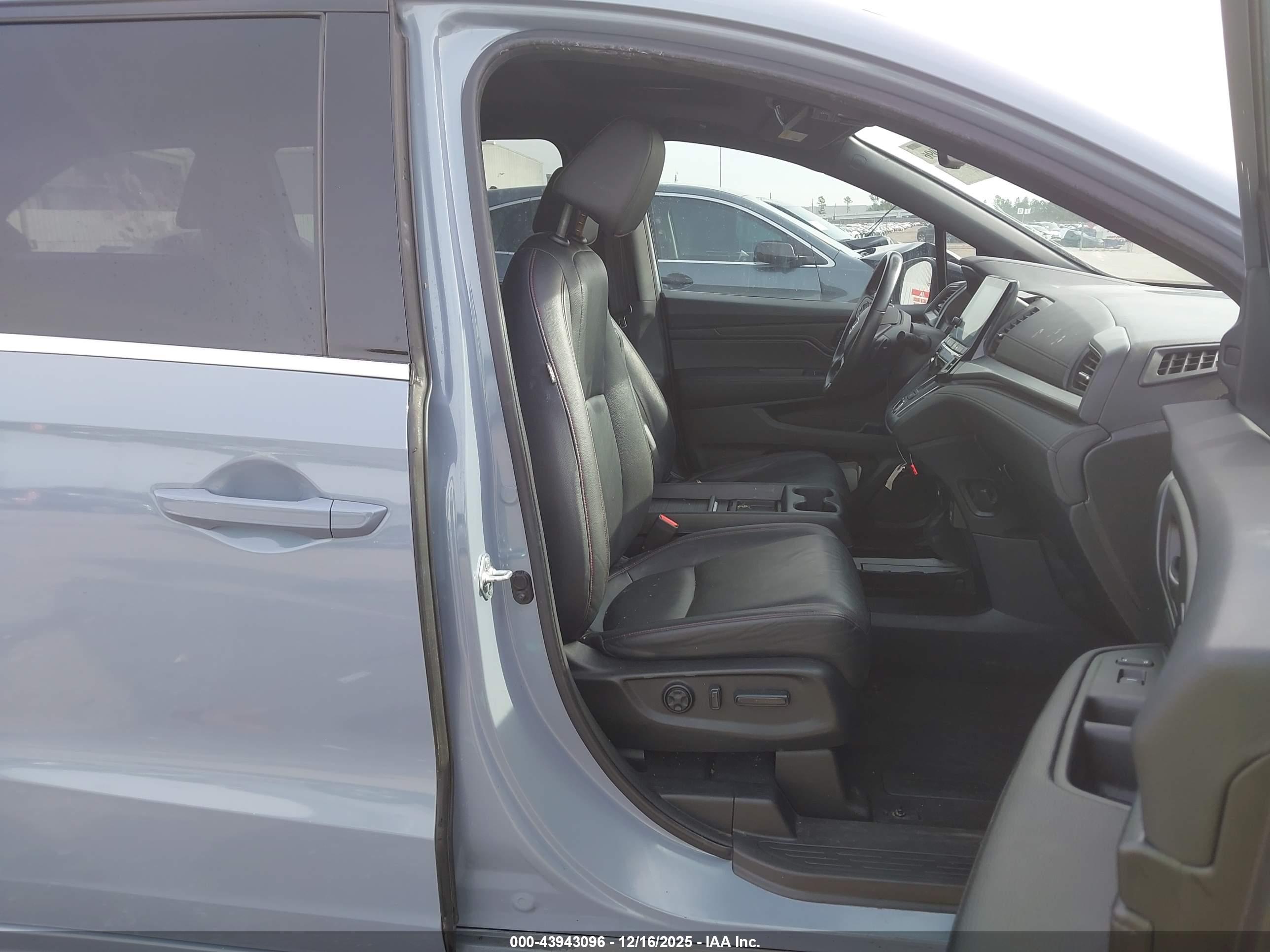 HONDA ODYSSEY image 5